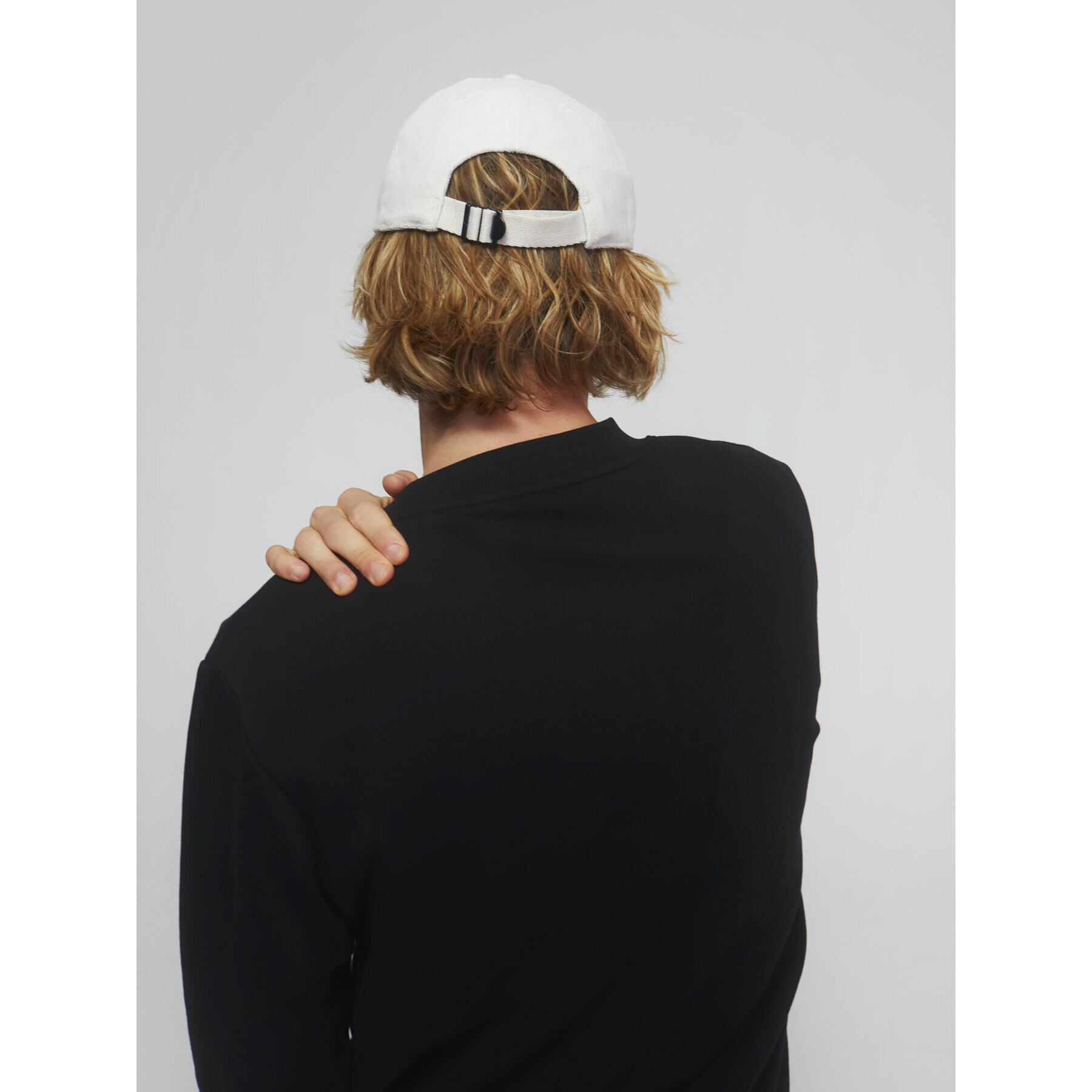 Sprandi Суитшърт AW21-BLM010 Черен Regular Fit - Pepit.bg