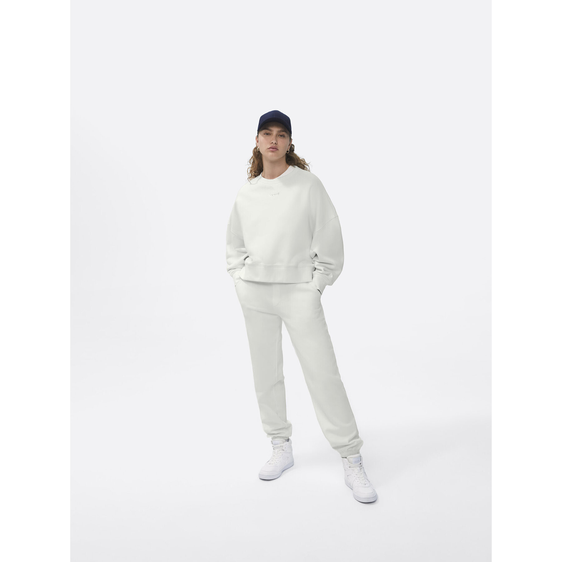 Sprandi Суитшърт SP22-BLD102 Бял Relaxed Fit - Pepit.bg