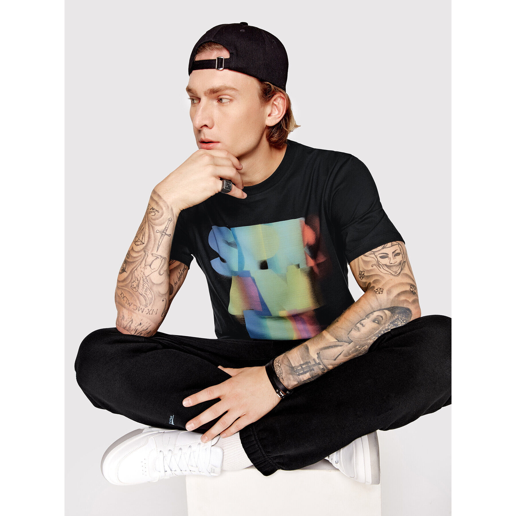 Sprandi Тишърт SP22-TSM511 Черен Regular Fit - Pepit.bg