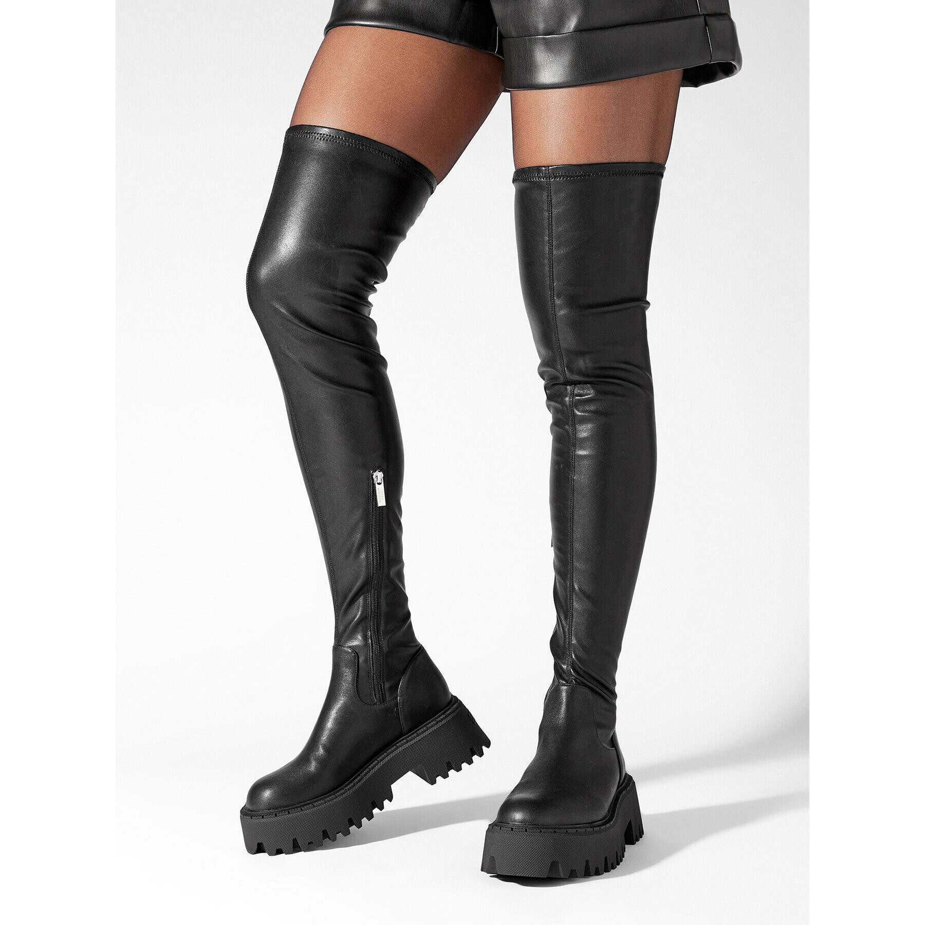 Steve Madden Чизми Outsource Boot SM11002706 SM11002706-001 Черен - Pepit.bg