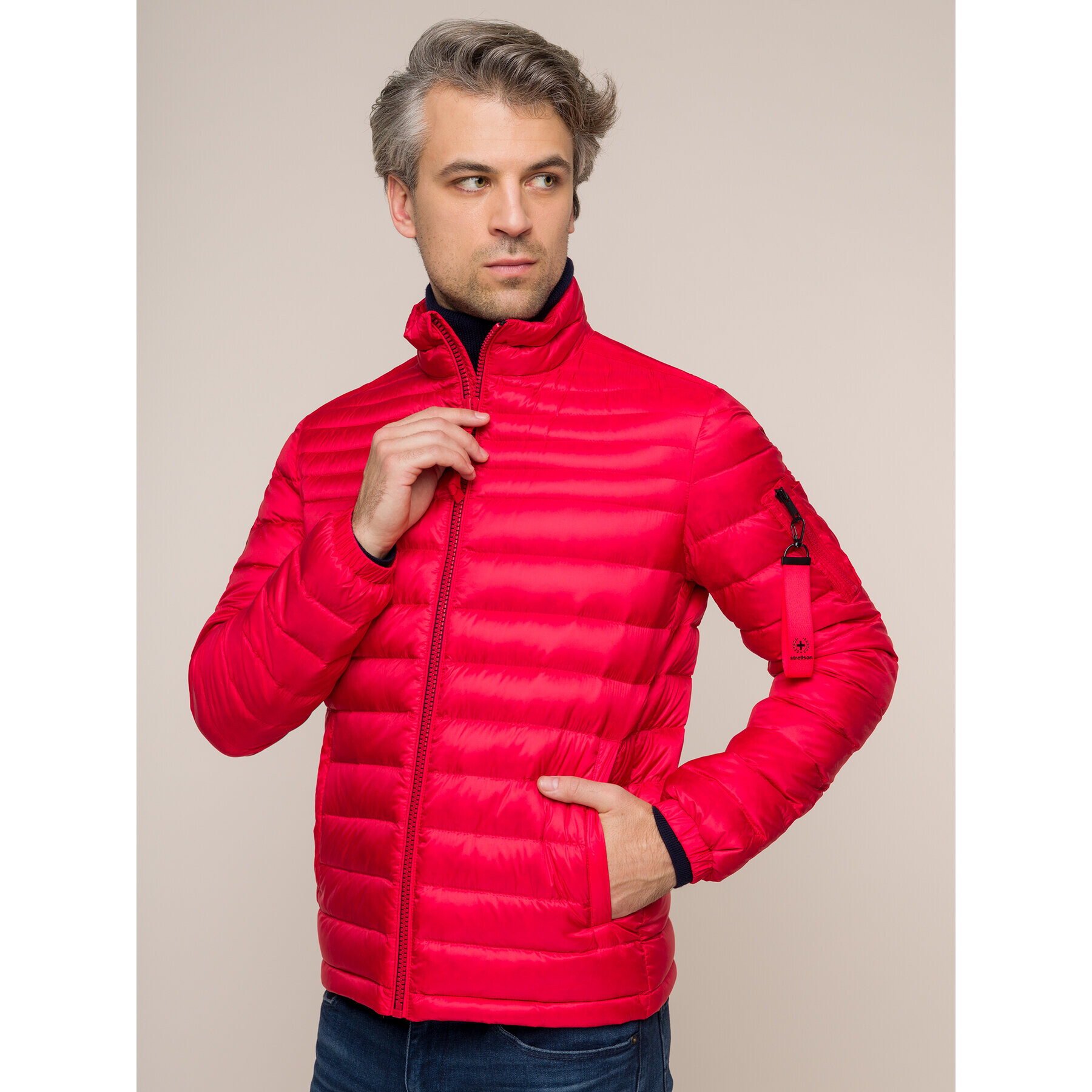 Strellson Пухено яке 4Seasons 30017342 Червен Regular Fit - Pepit.bg