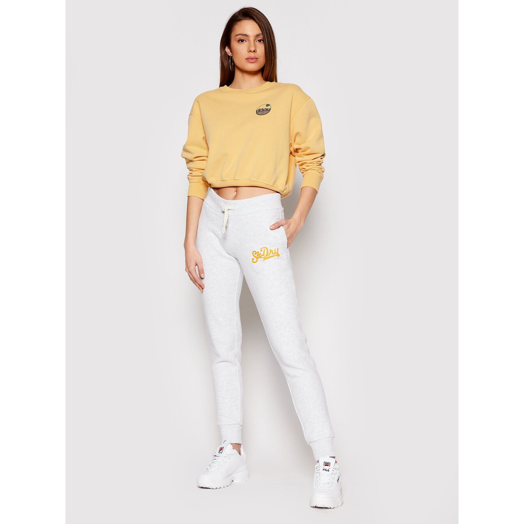 Superdry Долнище анцуг Collegiate Scripted W7010437A Сив Slim Fit - Pepit.bg