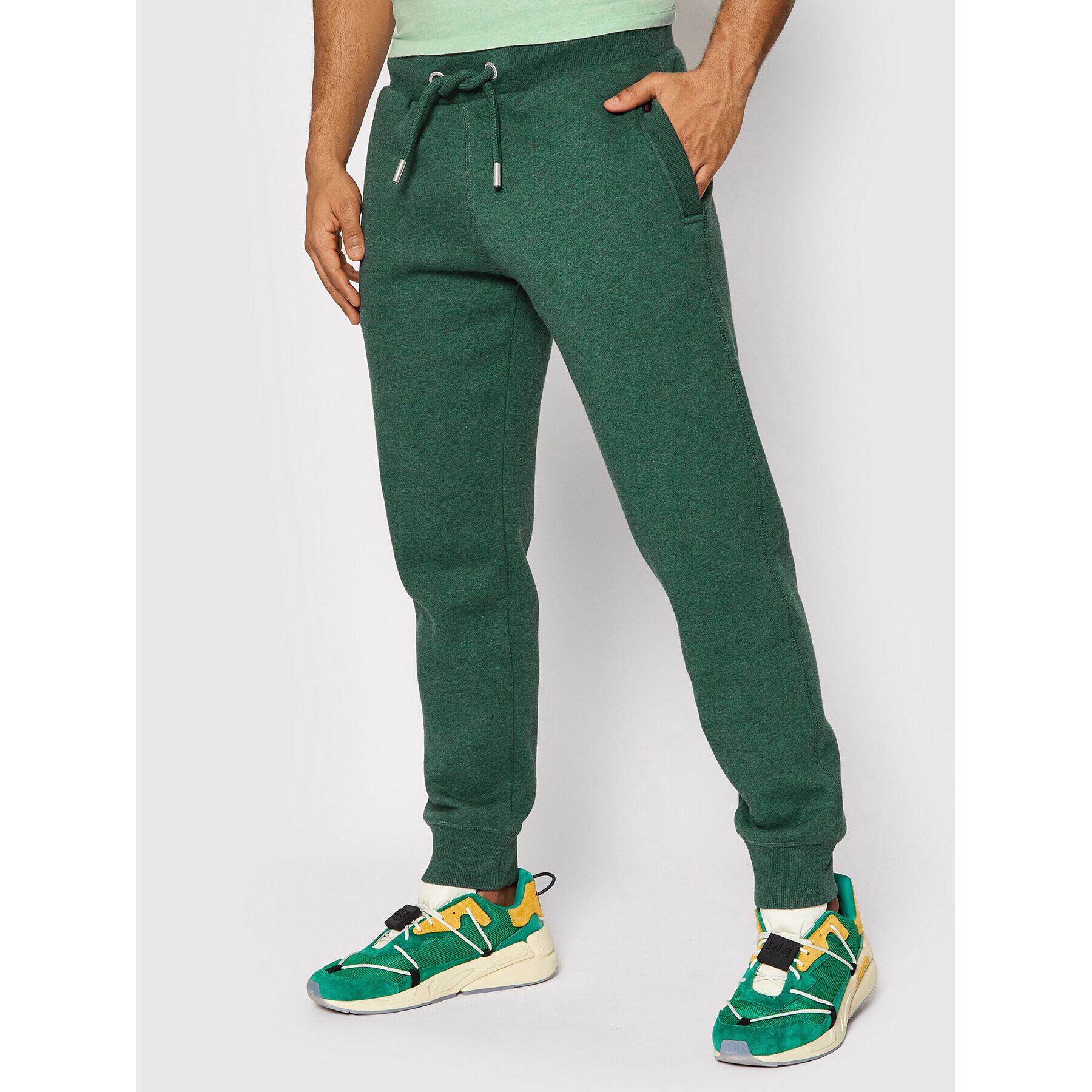 Superdry Долнище анцуг Vintage Logo Emb M7010661A Зелен Regular Fit - Pepit.bg