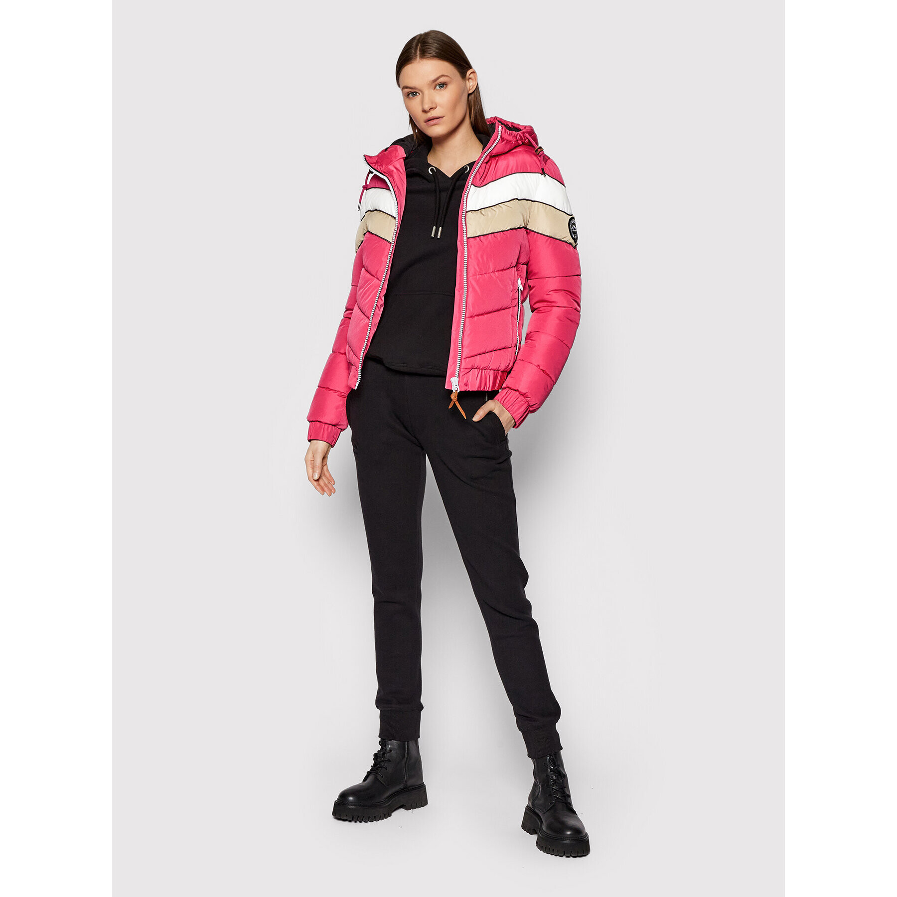 Superdry Пухено яке Spirit Retro W5010963A Розов Regular Fit - Pepit.bg