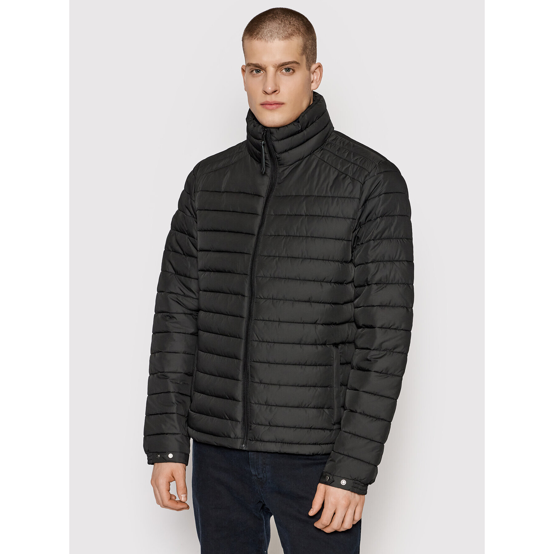 Superdry Пухено яке Studios M5011103A Черен Regular Fit - Pepit.bg