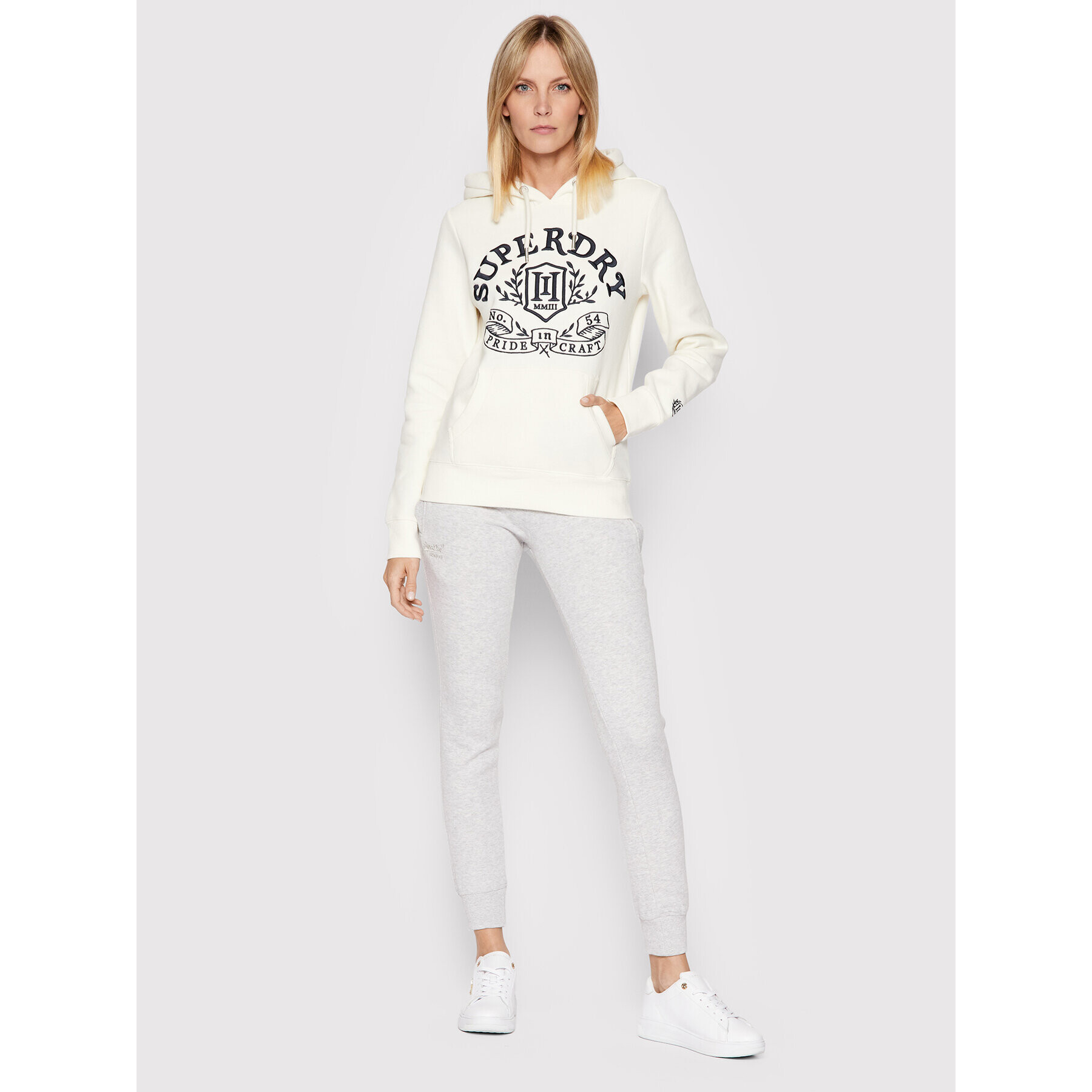 Superdry Суитшърт Pride In Craft W2011154A Екрю Regular Fit - Pepit.bg
