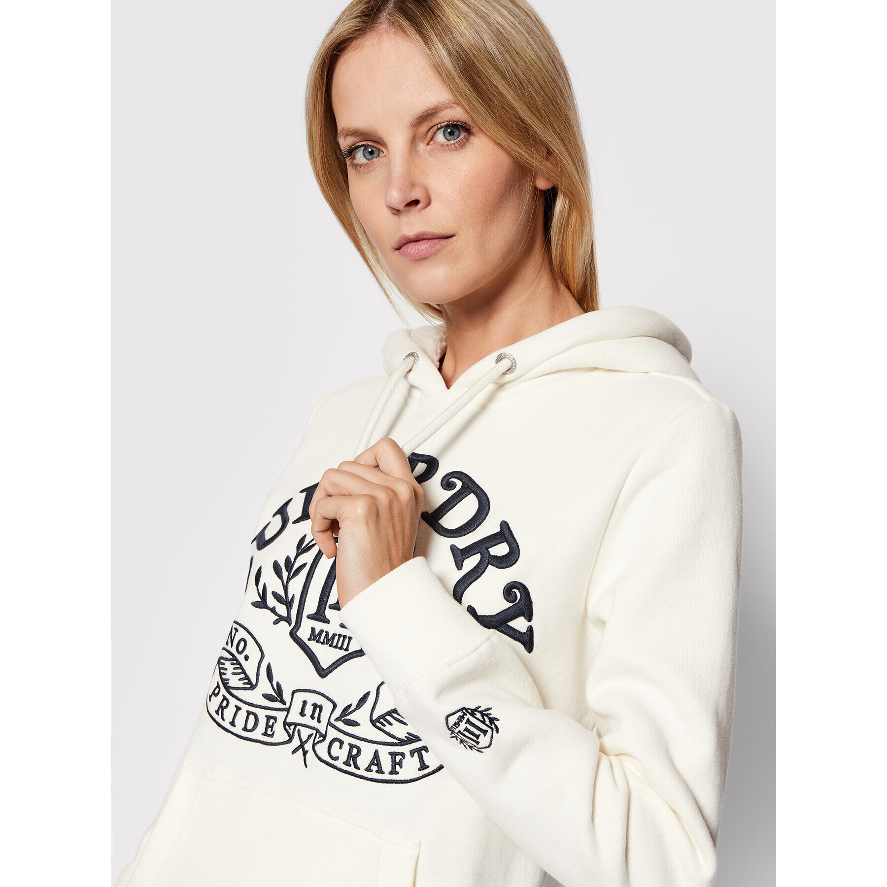 Superdry Суитшърт Pride In Craft W2011154A Екрю Regular Fit - Pepit.bg