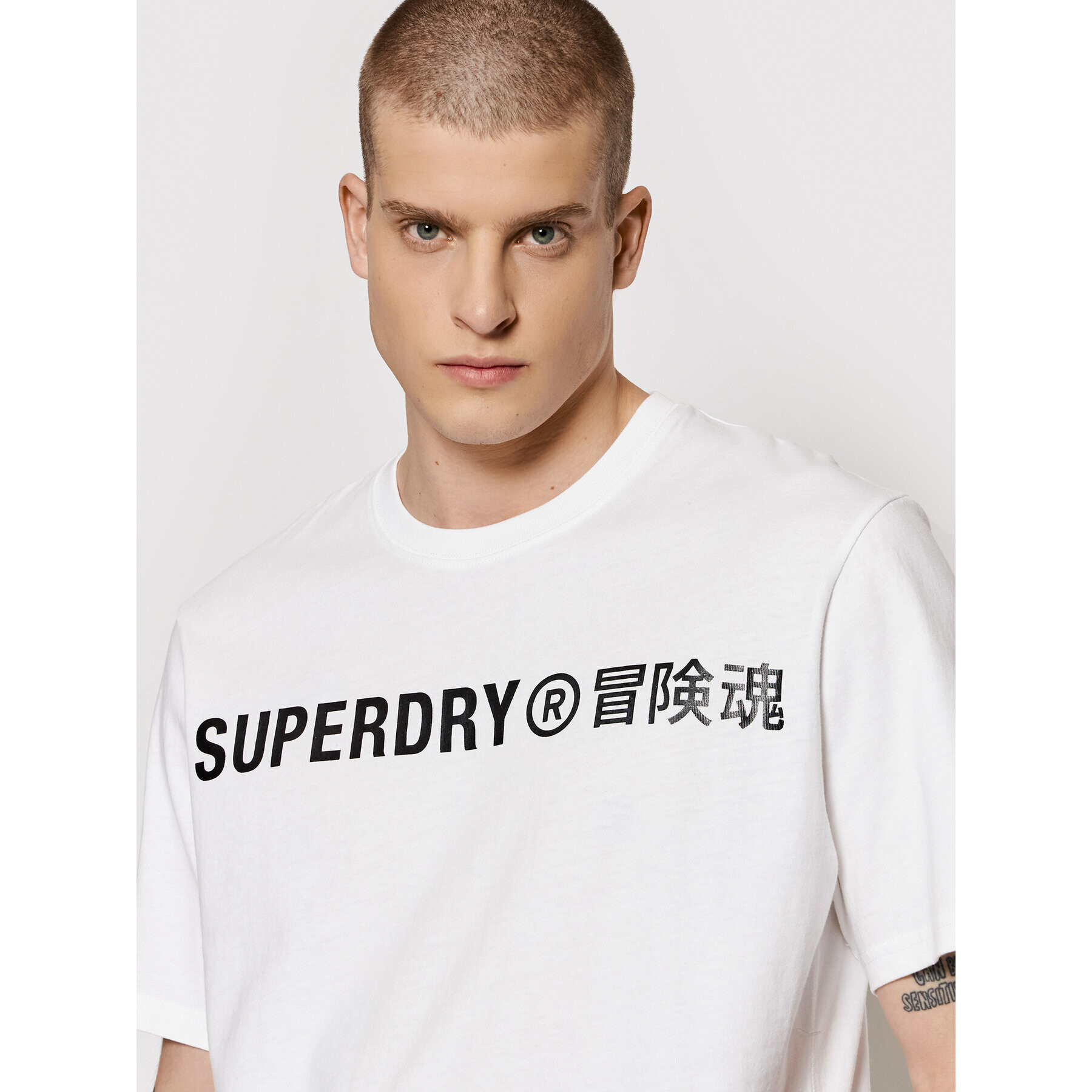 Superdry Тишърт Corporate Logo Foil M1011253A Бял Regular Fit - Pepit.bg