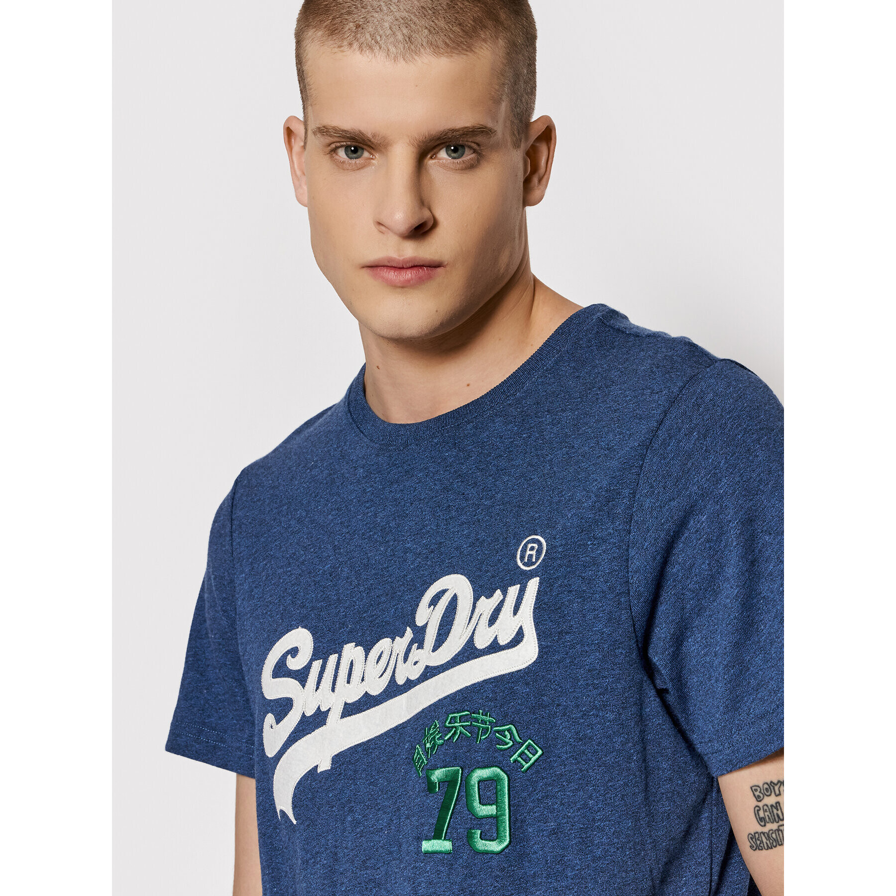 Superdry Тишърт Source M1011158A Син Regular Fit - Pepit.bg