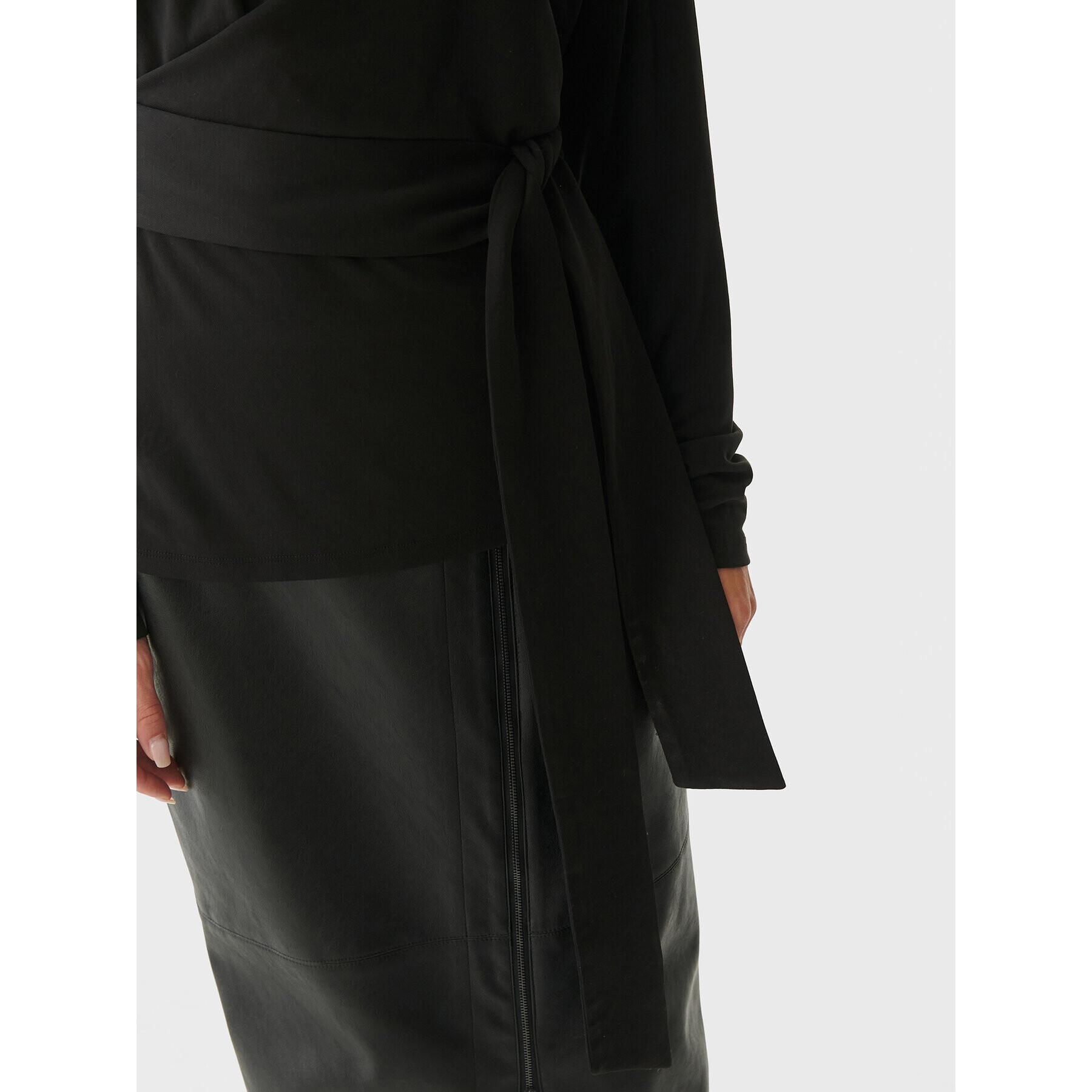 Tatuum Блуза Larso T2221.045 Черен Regular Fit - Pepit.bg