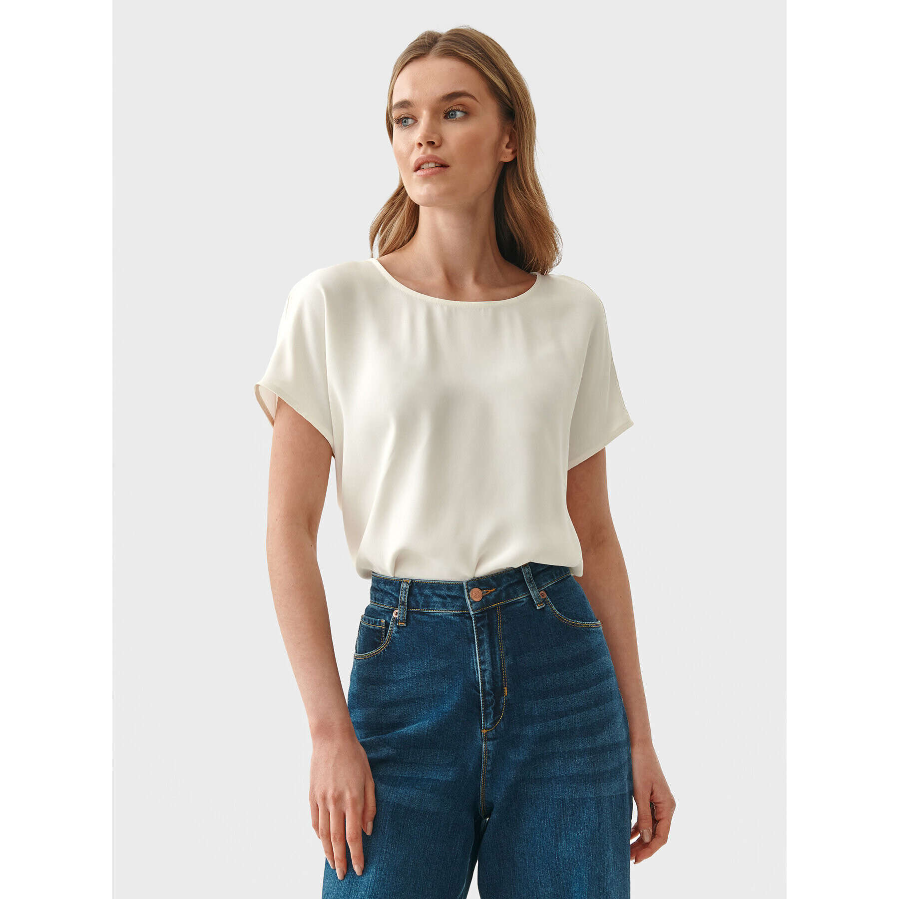 Tatuum Блуза Linsila T2215.048 Бежов Regular Fit - Pepit.bg