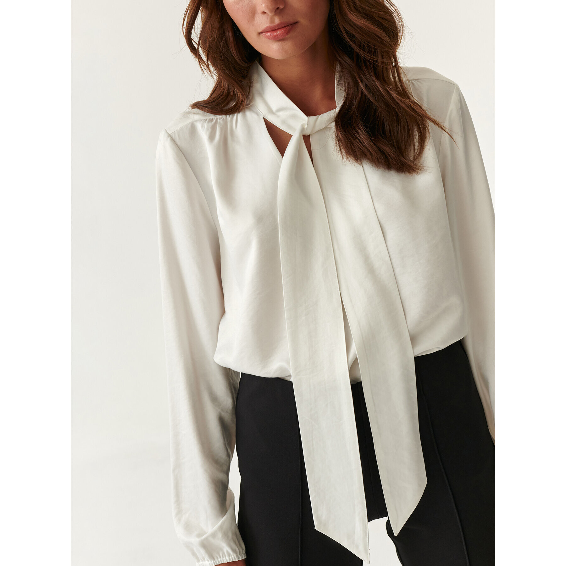 Tatuum Блуза Szarilo T2224.053B Бял Regular Fit - Pepit.bg