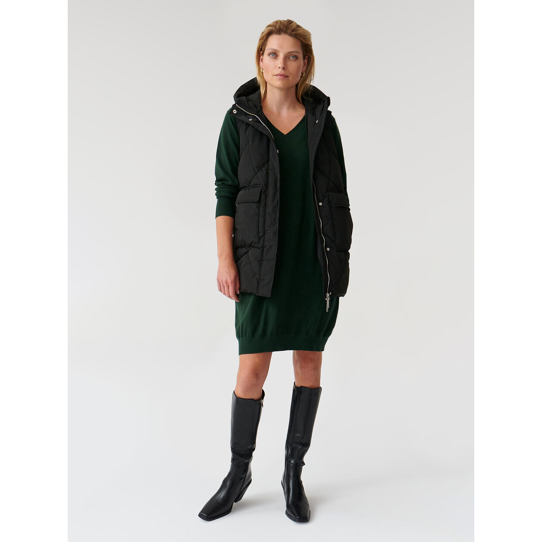 Tatuum Елек Marianela T2318.031 Черен Oversize - Pepit.bg