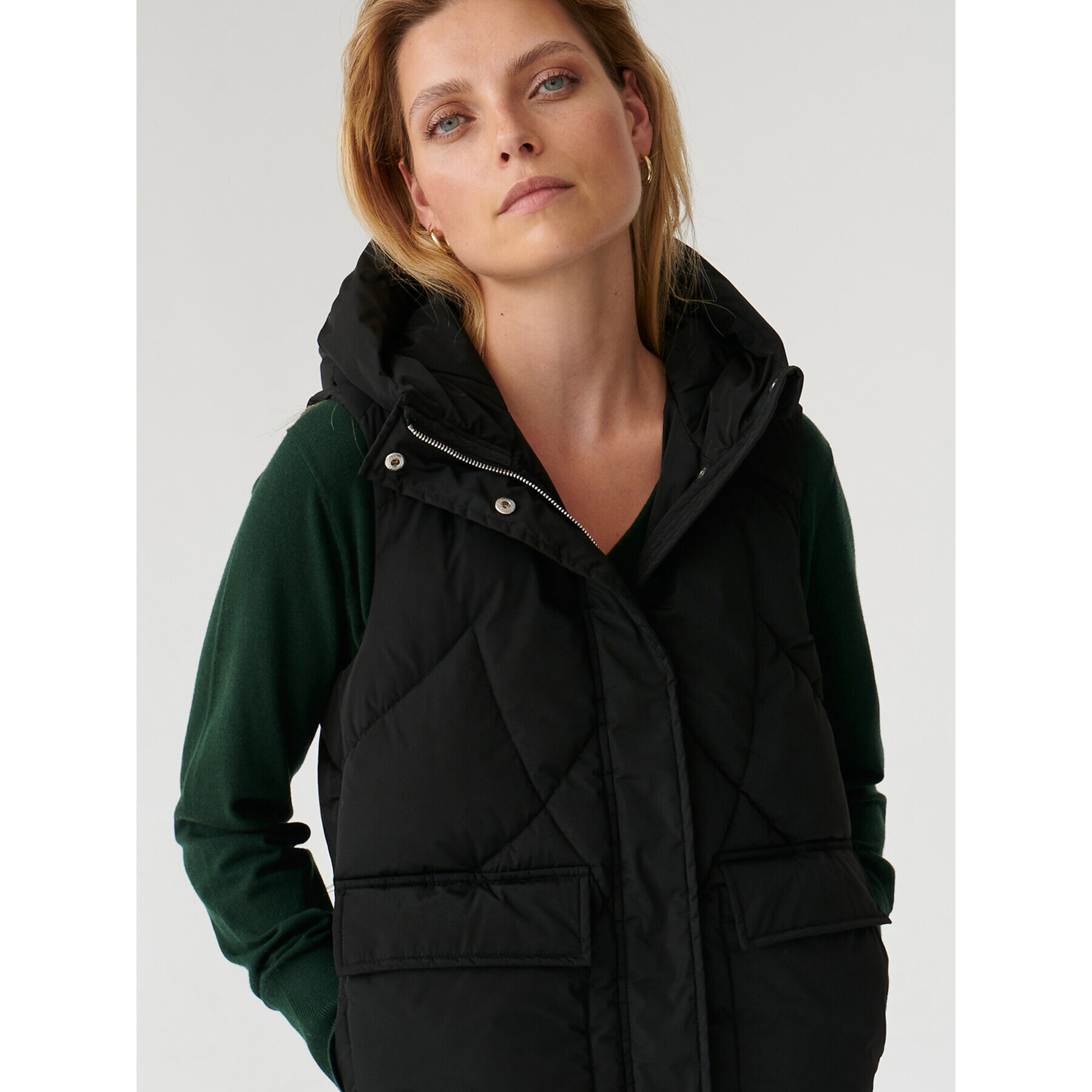 Tatuum Елек Marianela T2318.031 Черен Oversize - Pepit.bg