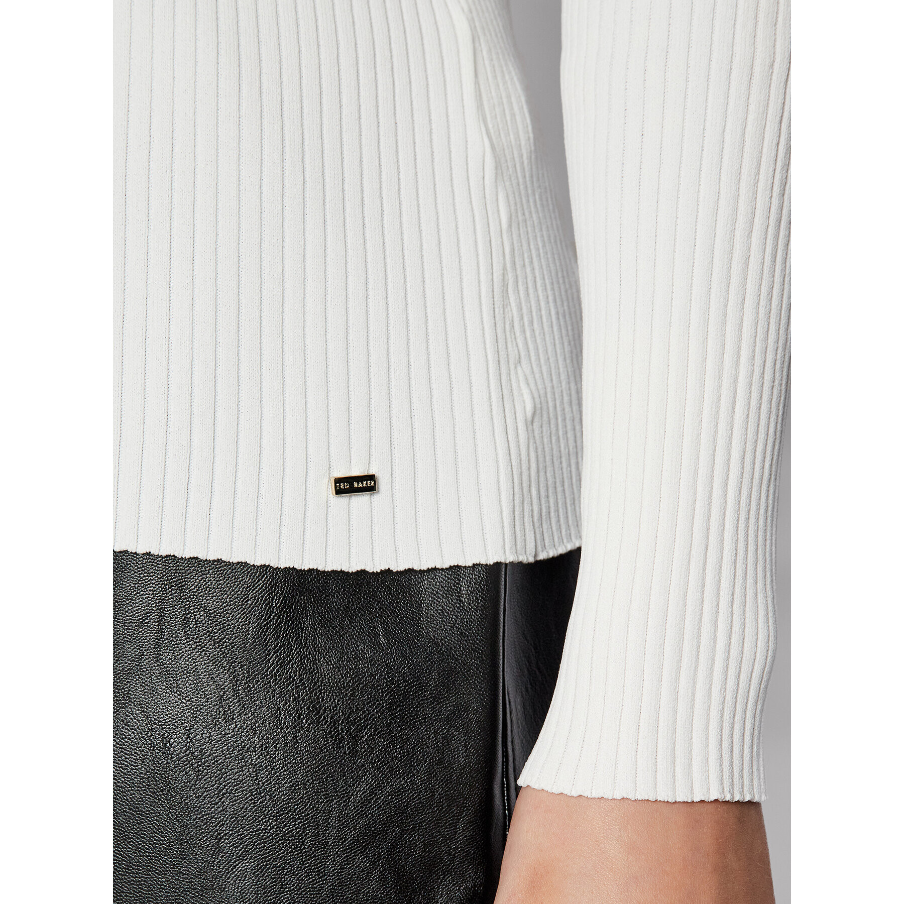 Ted Baker Поло Taralyn 249580 Бял Regular Fit - Pepit.bg