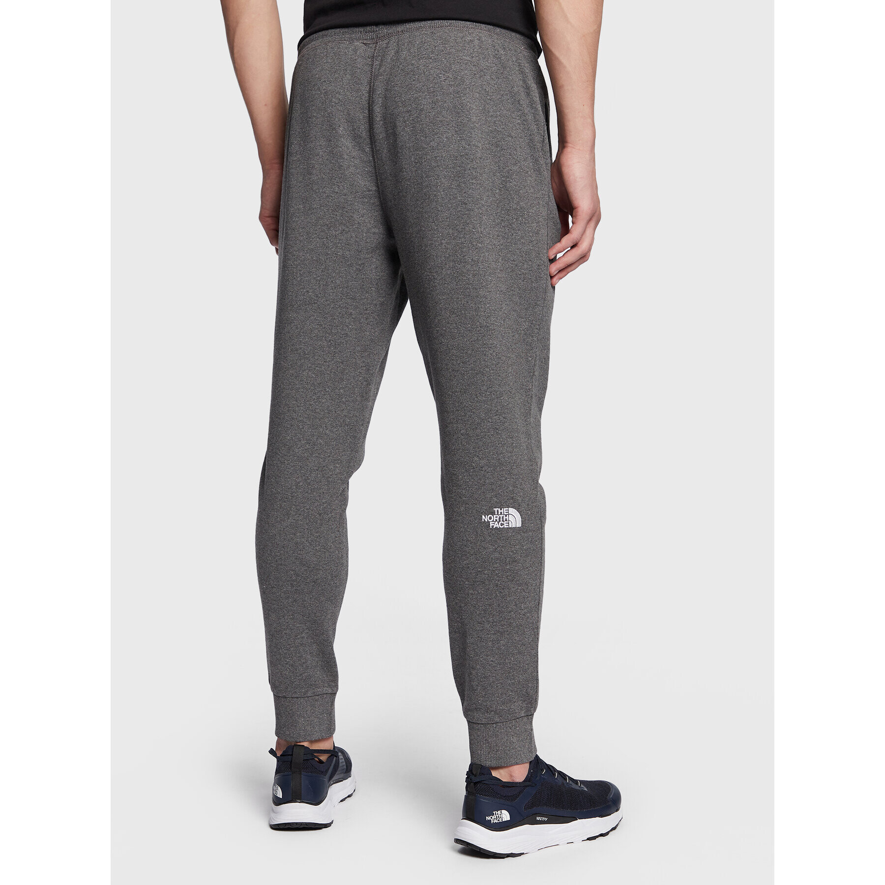 The North Face Долнище анцуг Nse Light NF0A4T1F Сив Regular Fit - Pepit.bg