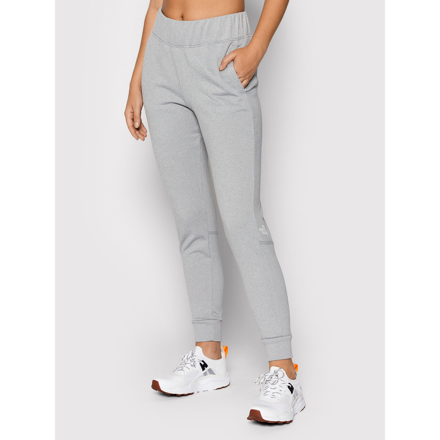 The North Face Долнище анцуг W Explr NF0A5GB9 Сив Regular Fit - Pepit.bg