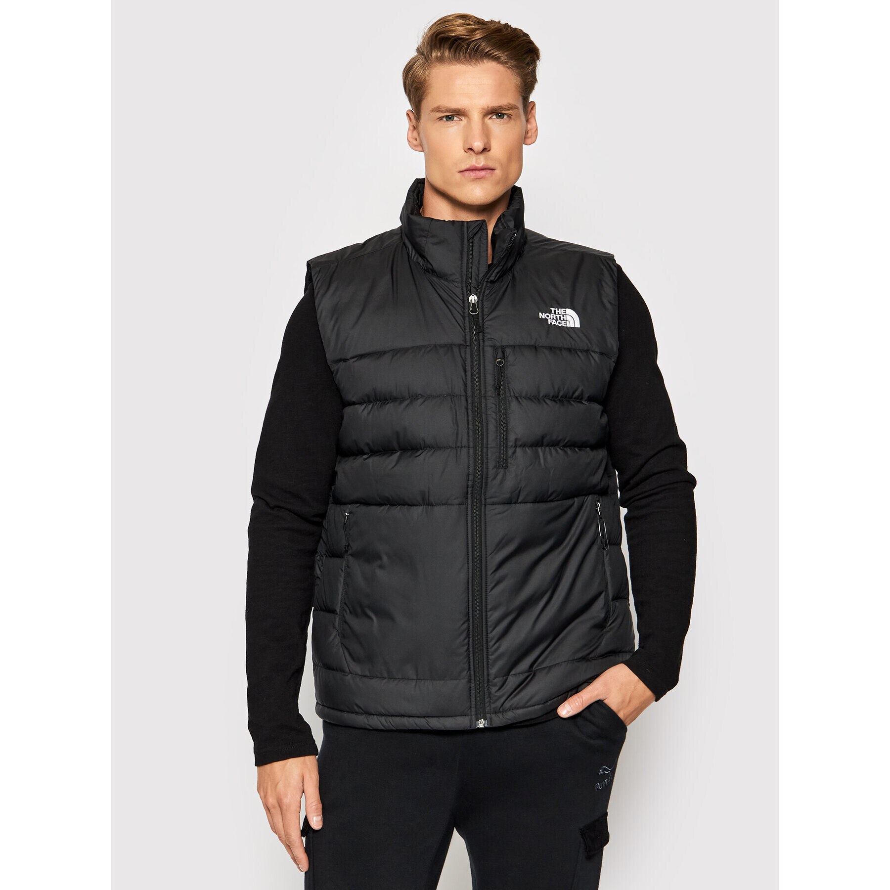 The North Face Елек Aconcagua NF0A4R2F Черен Regular Fit - Pepit.bg