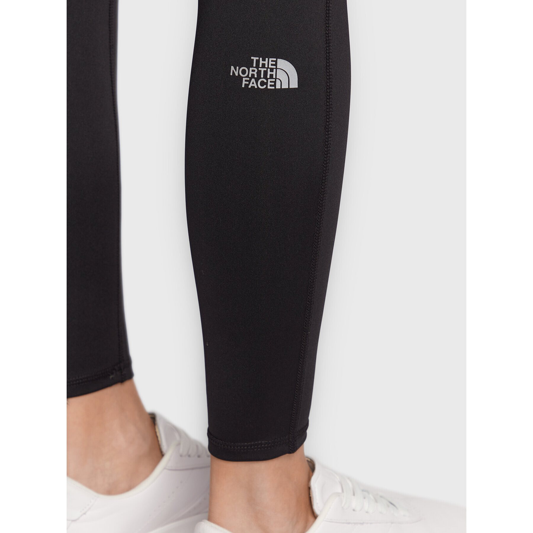 The North Face Клин Winter Warm Essential NF0A82XE Черен Slim Fit - Pepit.bg