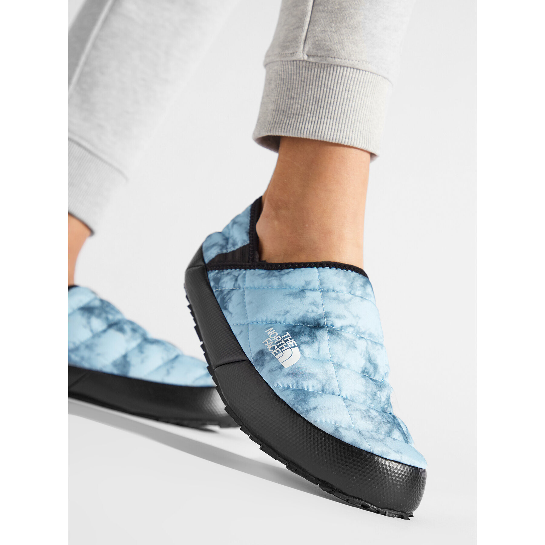 The North Face Пантофи Thermoball Traction Mule V NF0A3V1H61S1 Син - Pepit.bg
