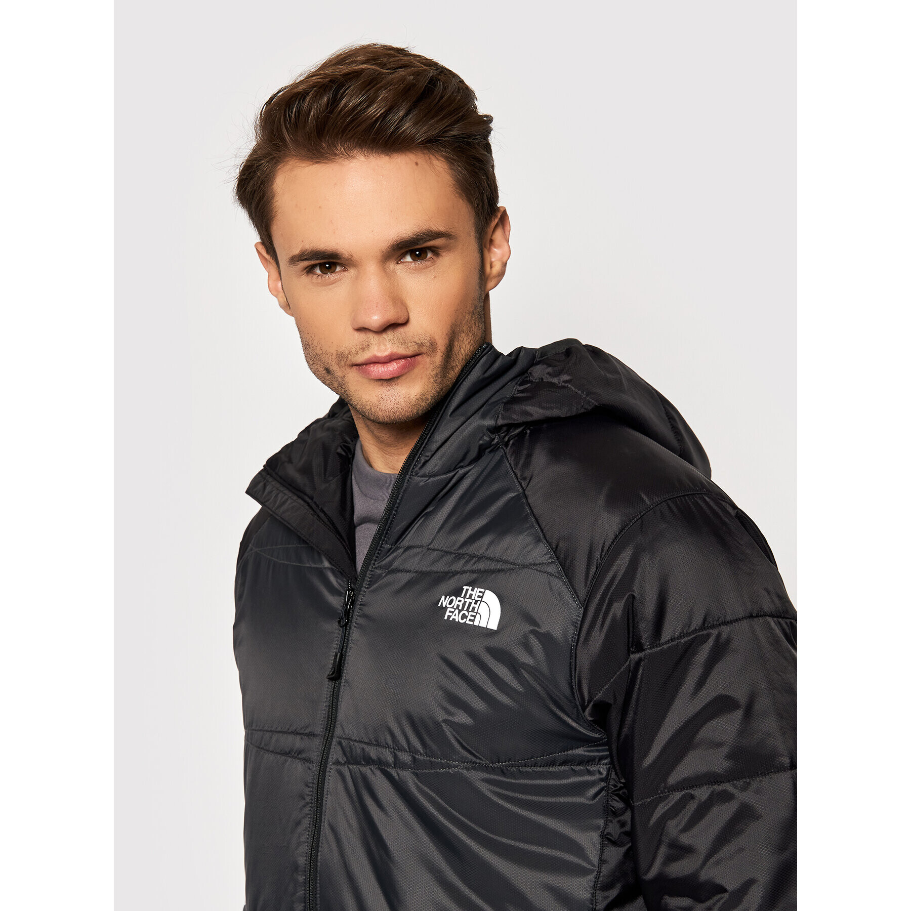 The North Face Преходно яке Quest Synth NF0A5IBR Черен Regular Fit - Pepit.bg