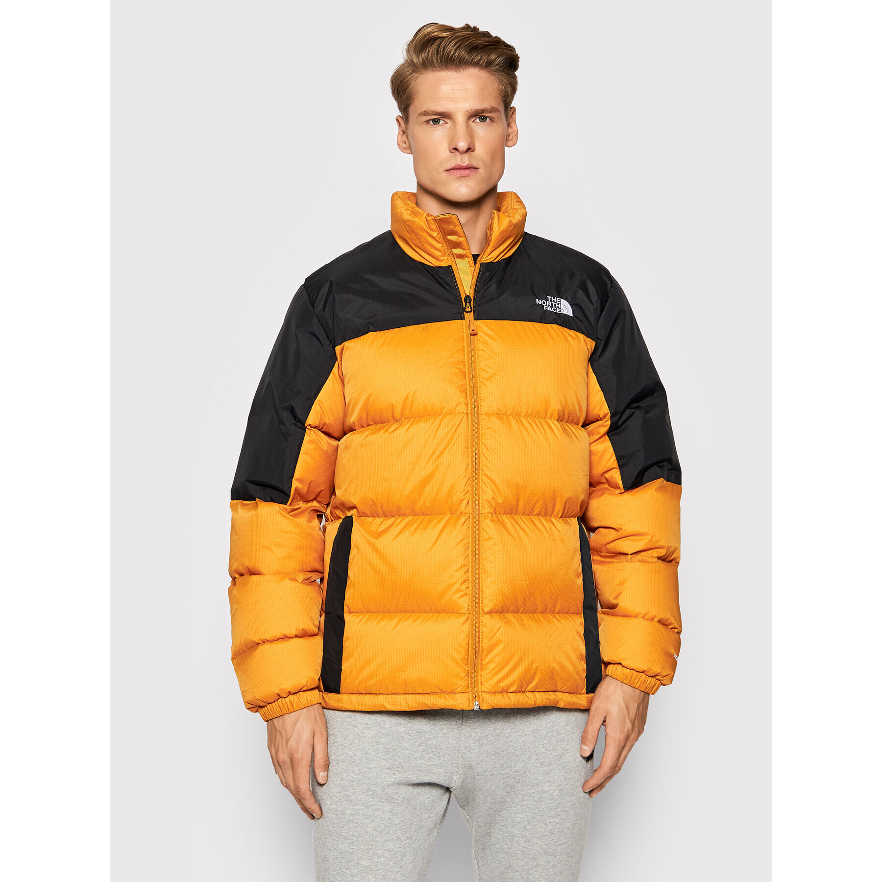 The North Face Пухено яке NF0A4M9J Жълт Regular Fit - Pepit.bg