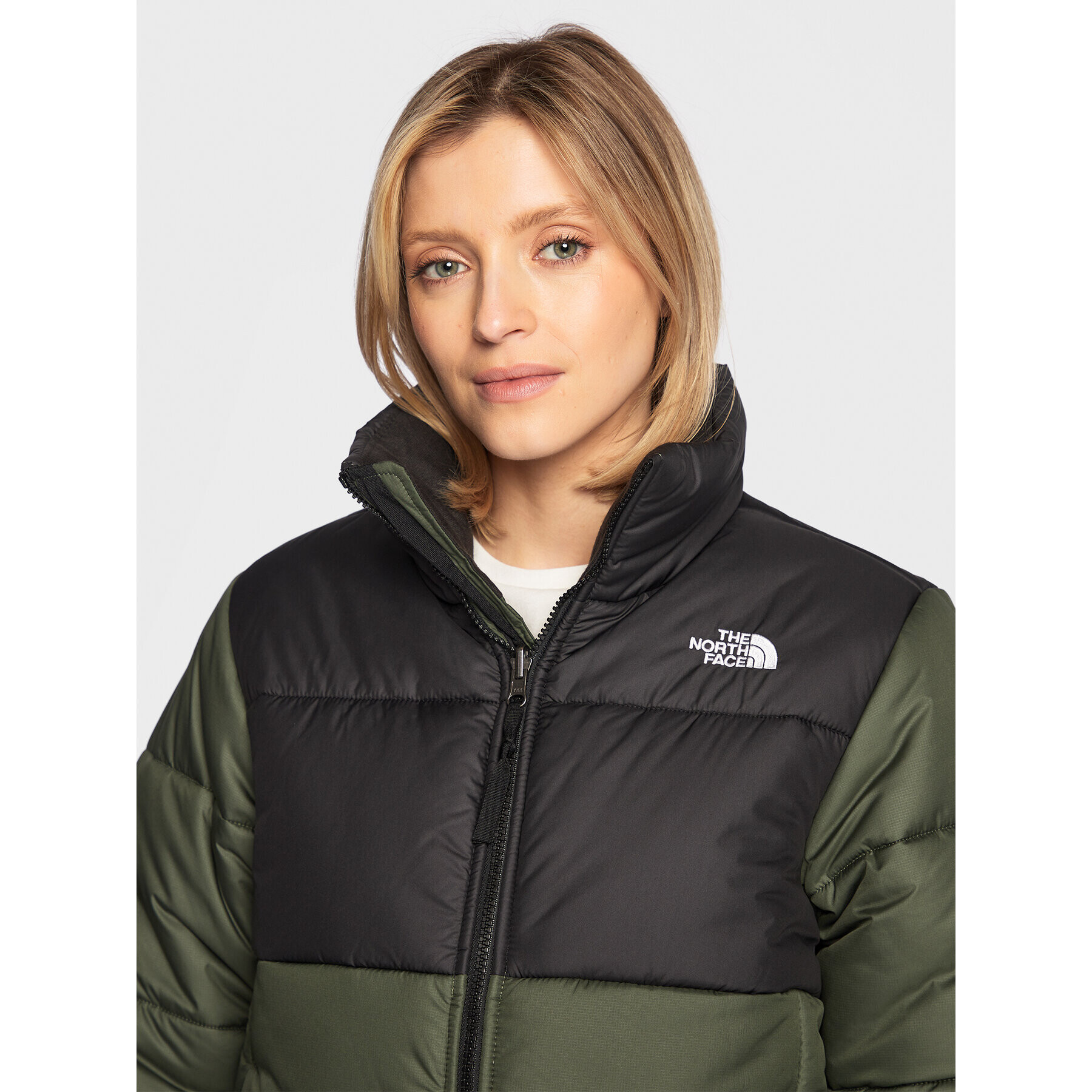 The North Face Пухено яке NF0A4WAP Зелен Regular Fit - Pepit.bg