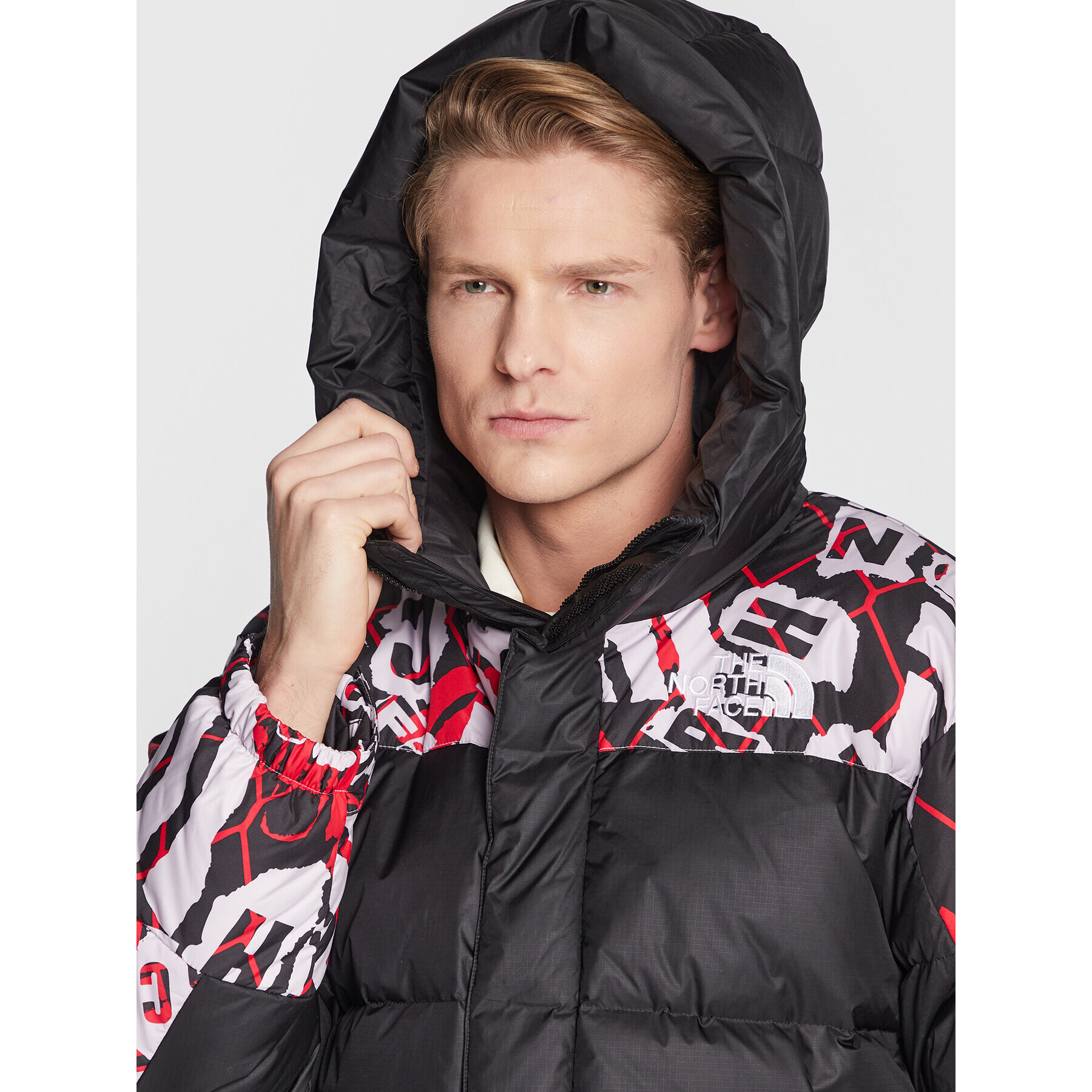 The North Face Пухено яке Printed Hmlyn NF0A5J1J Черен Regular Fit - Pepit.bg