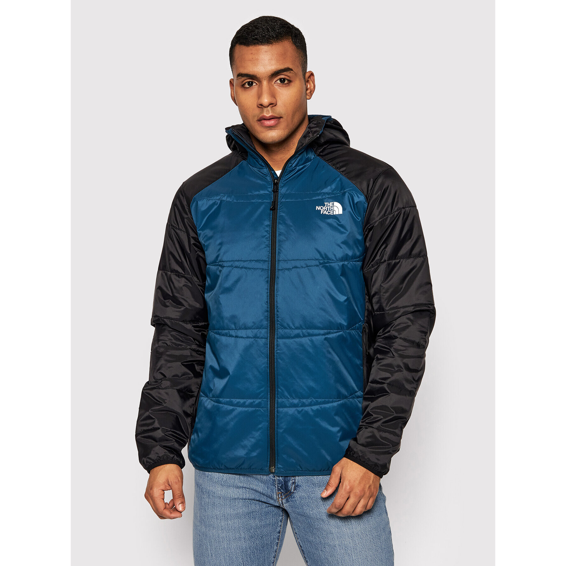 The North Face Пухено яке Quest NF0A5IBR Тъмносин Regular Fit - Pepit.bg