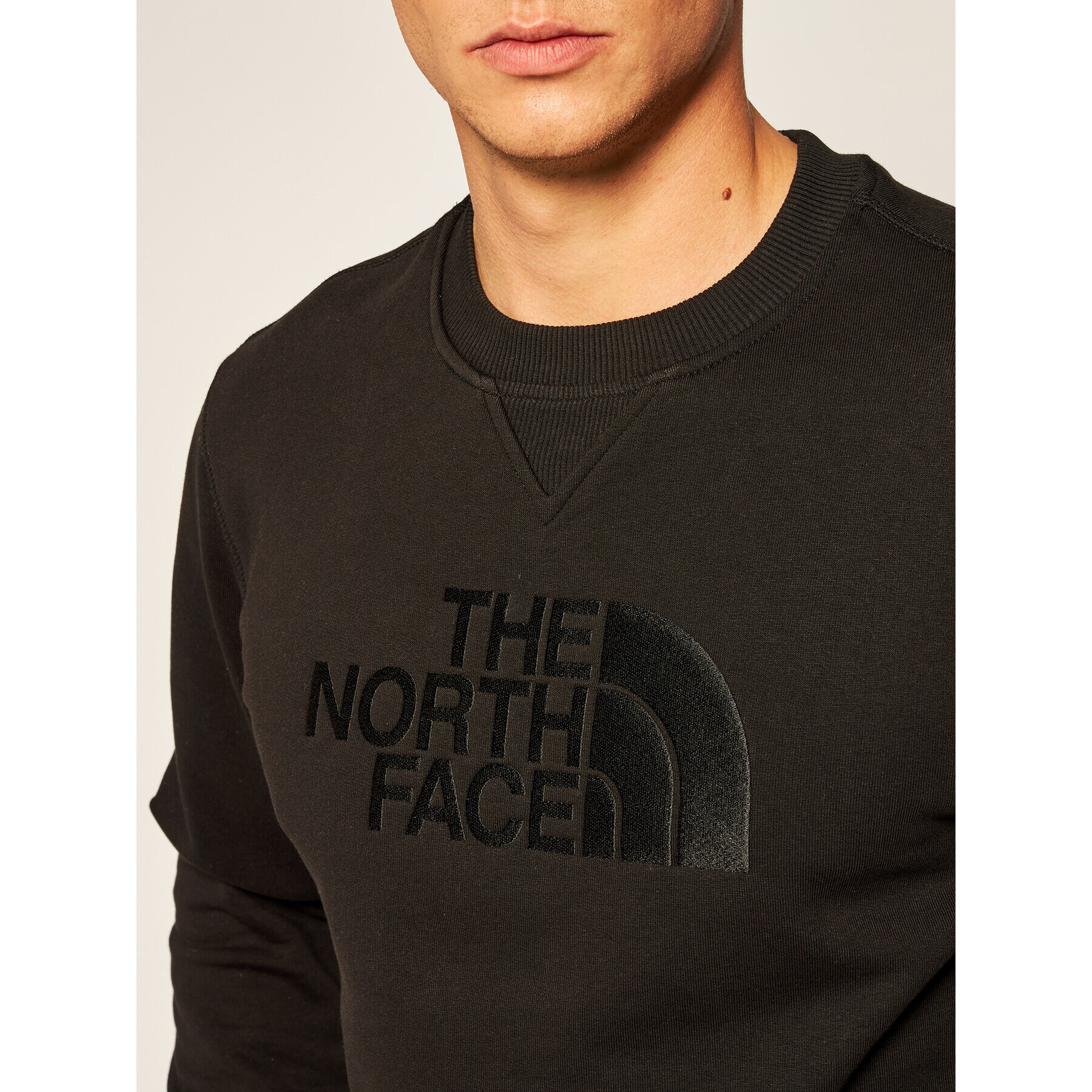 The North Face Суитшърт Drew Peak Crew NF0A4SVR Черен Regular Fit - Pepit.bg