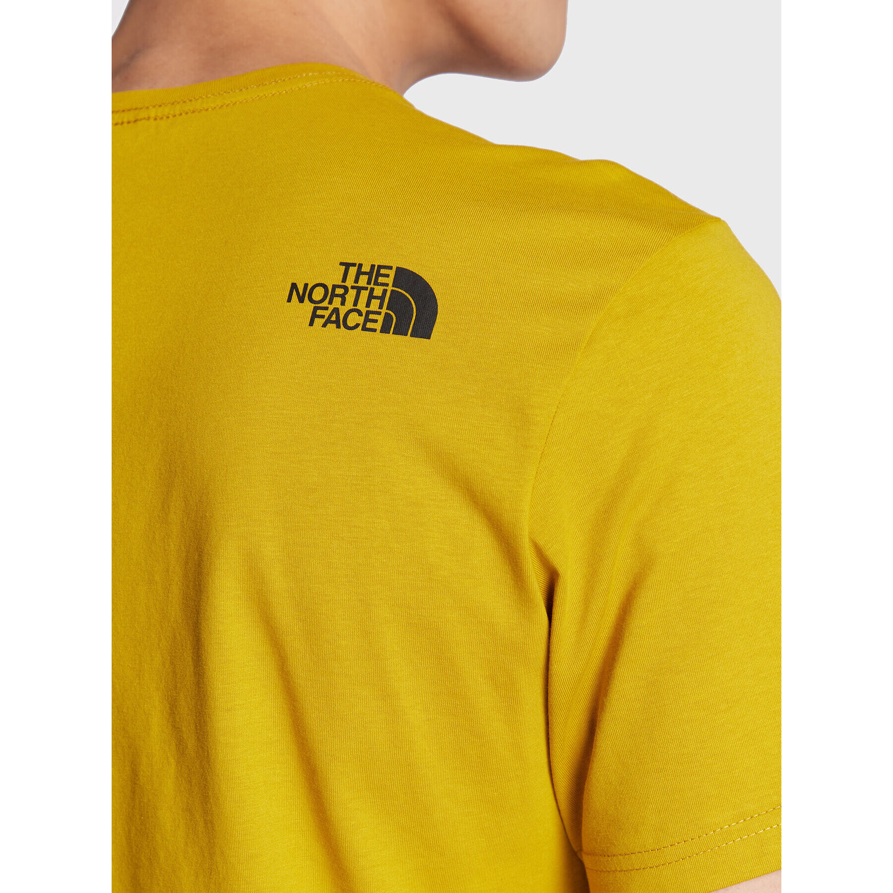 The North Face Тишърт Easy NF0A2TX3 Жълт Regular Fit - Pepit.bg