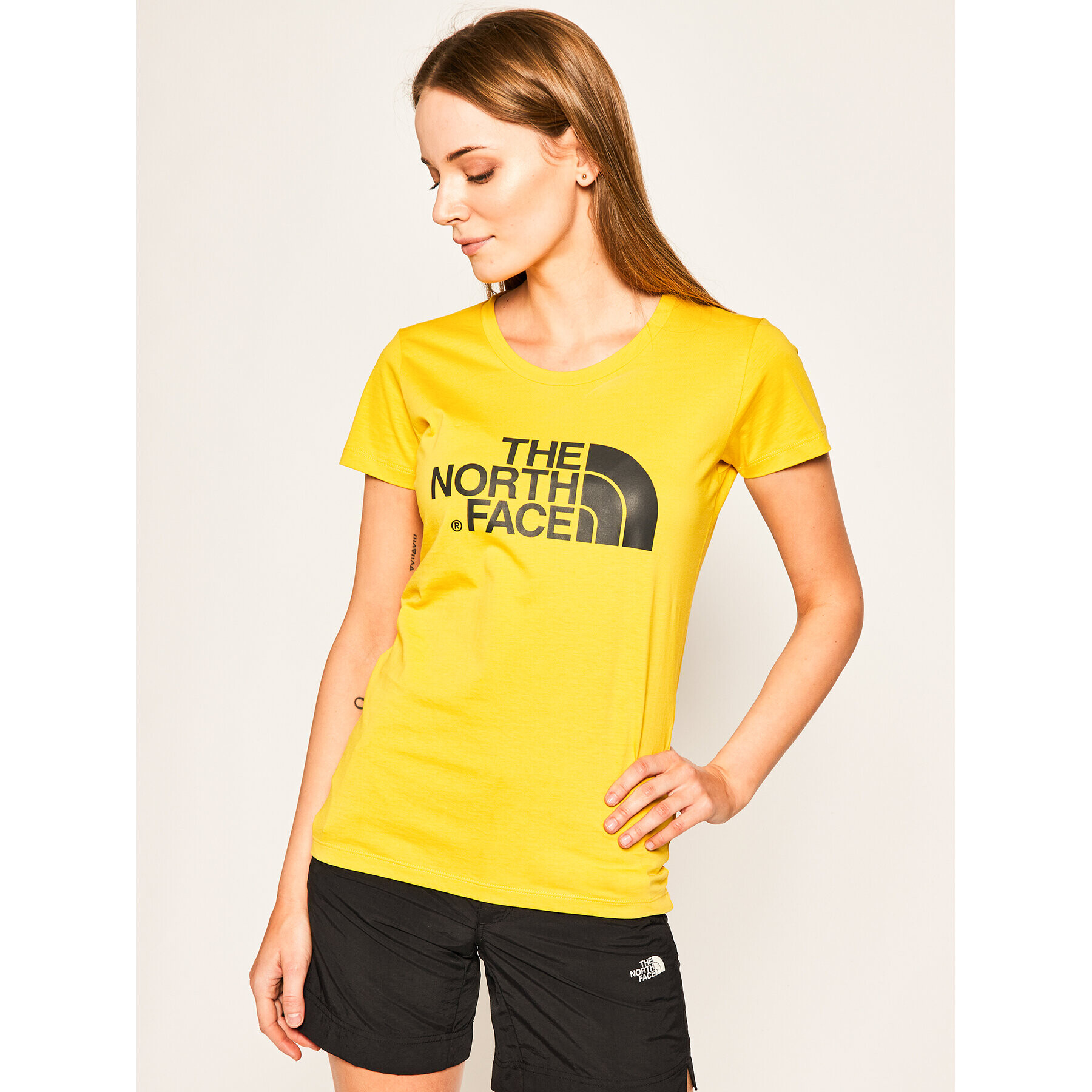 The North Face Тишърт Easy Tee NF00C256ZBJ1 Жълт Regular Fit - Pepit.bg