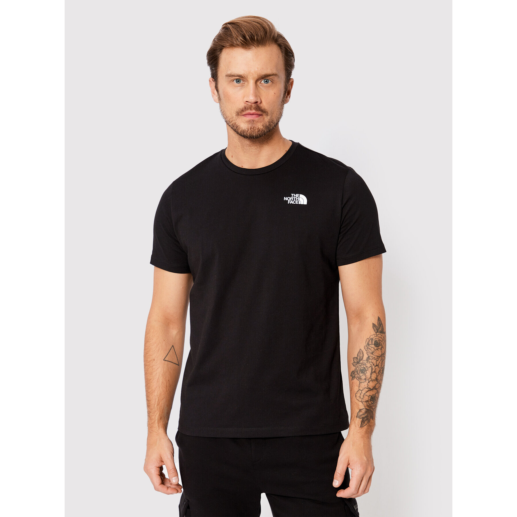 The North Face Тишърт Foundation Graphic NF0A55EF Черен Regular Fit - Pepit.bg