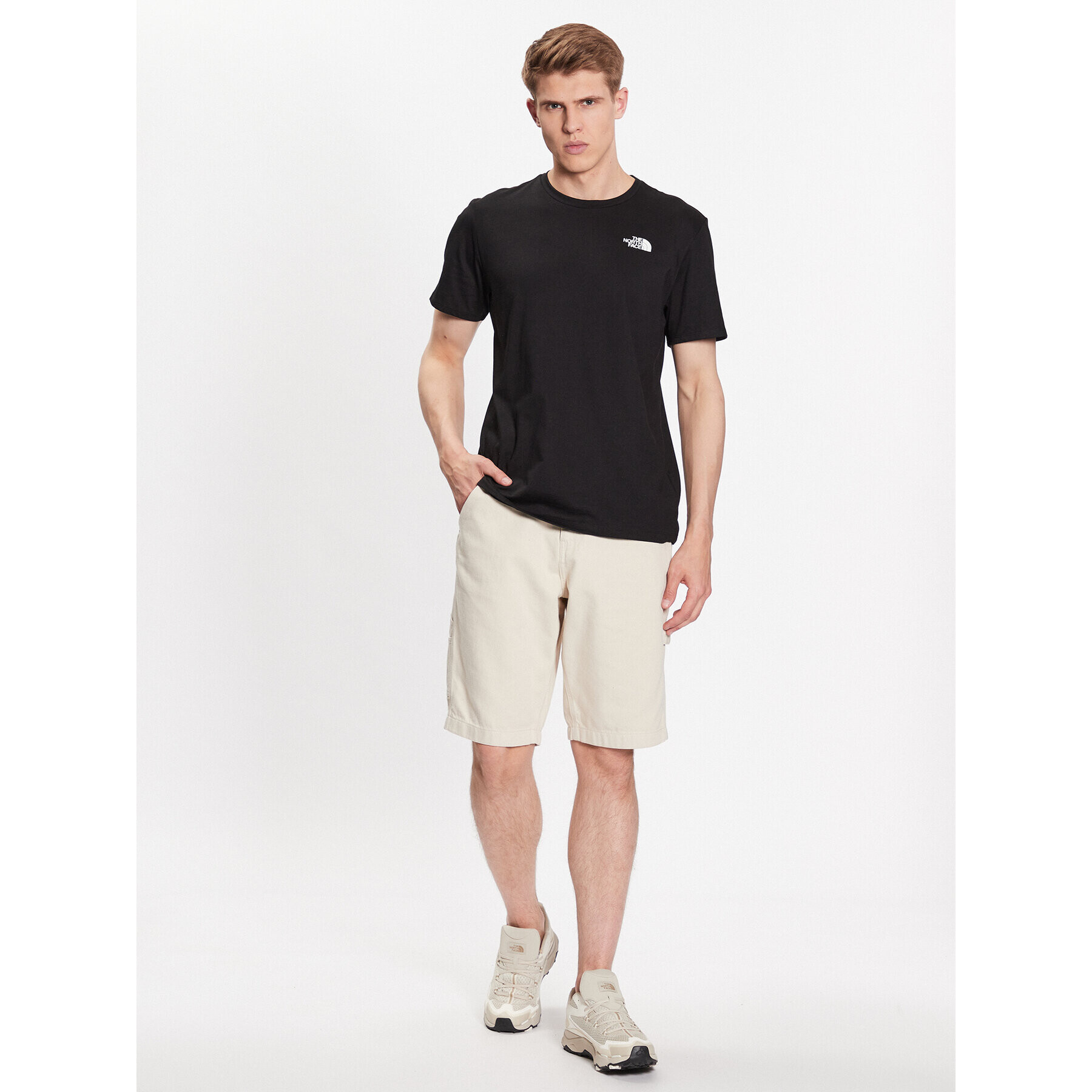 The North Face Тишърт Foundation Graphic NF0A55EF Черен Regular Fit - Pepit.bg