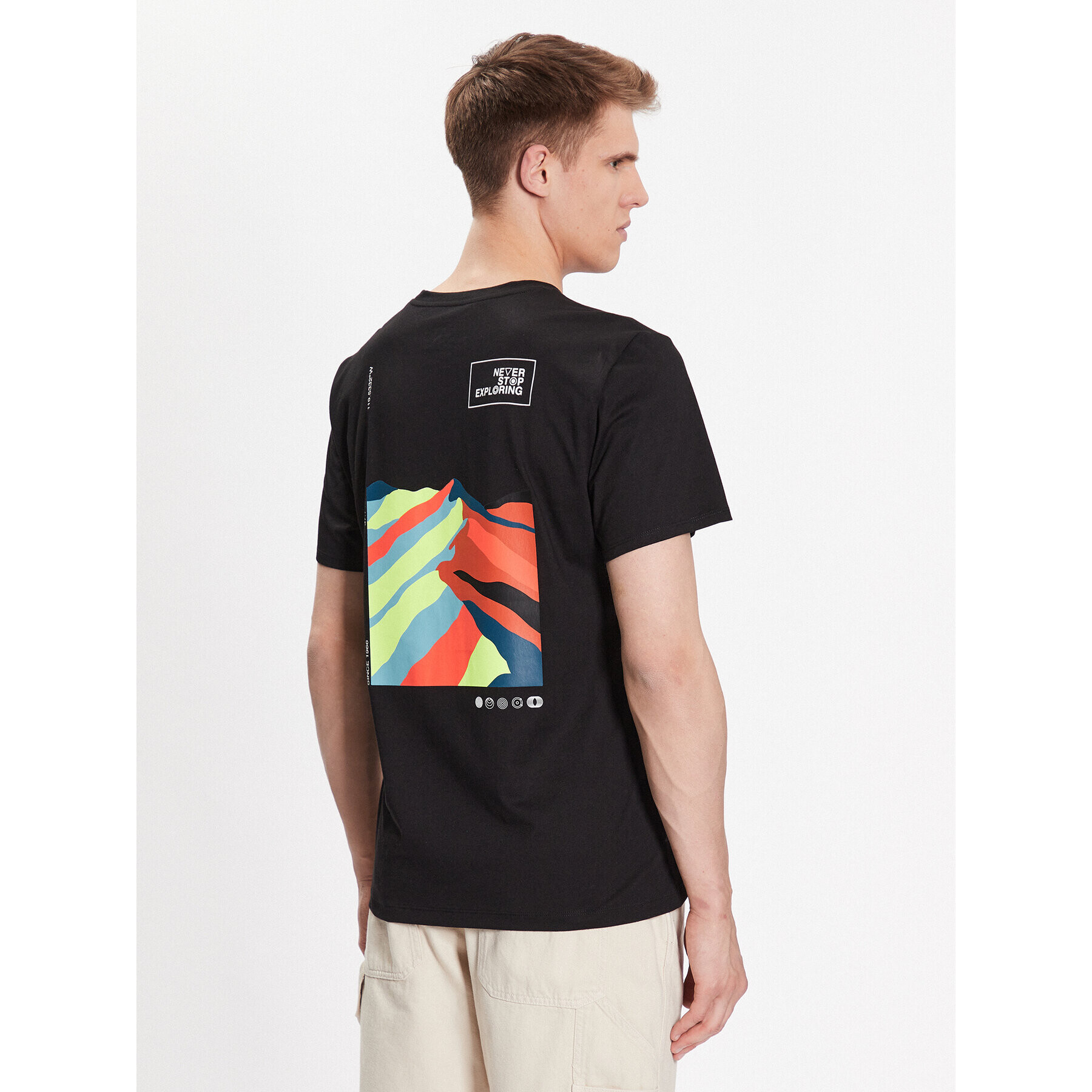 The North Face Тишърт Foundation Graphic NF0A55EF Черен Regular Fit - Pepit.bg