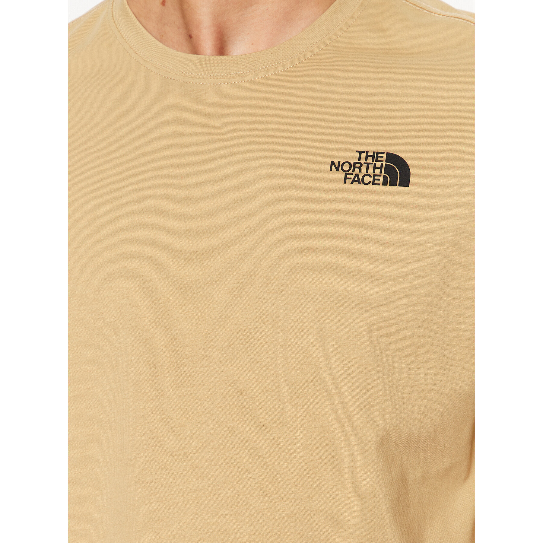 The North Face Тишърт M L/S Red Box Tee - EuNF0A493LLK51 Бежов Regular Fit - Pepit.bg