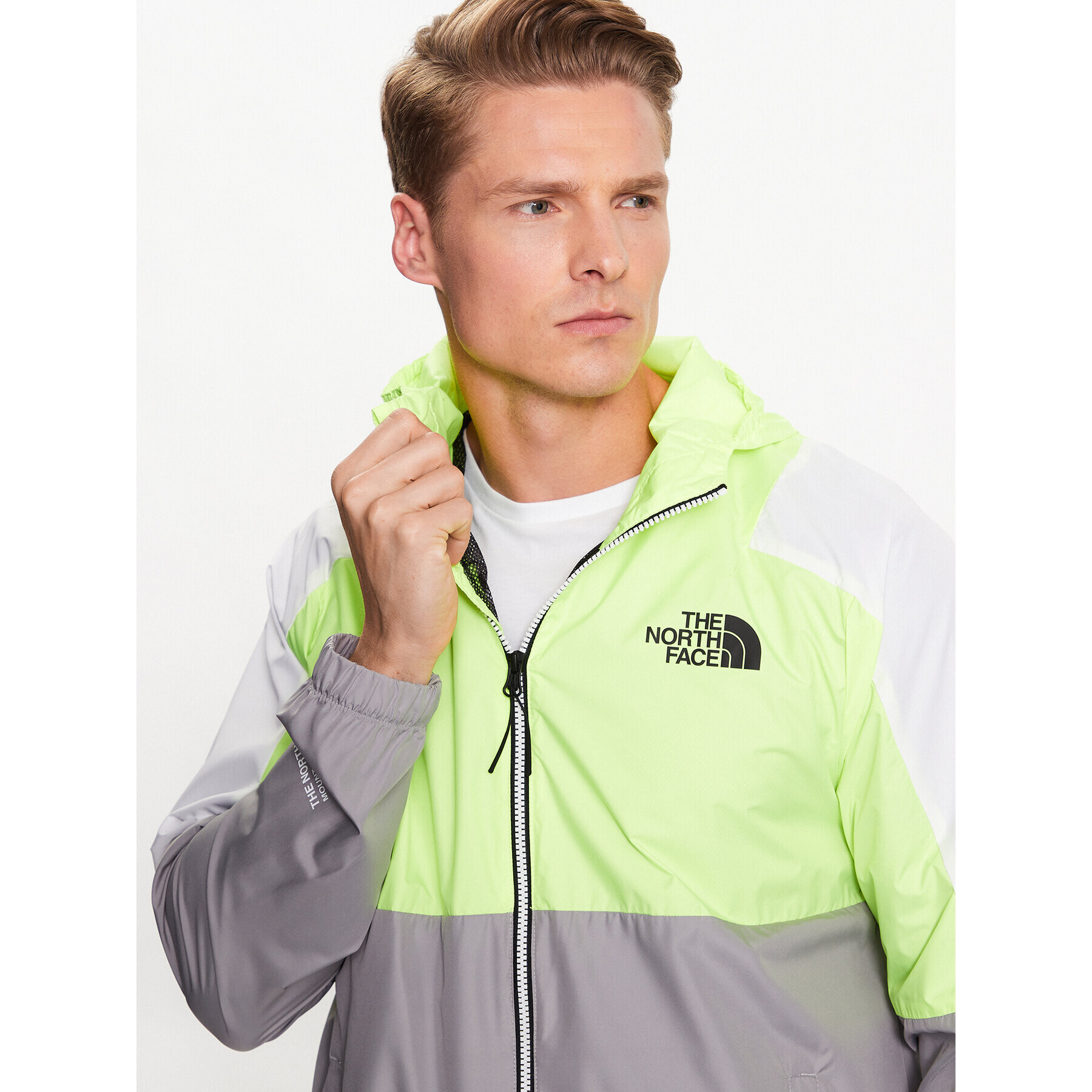 The North Face Ветровка Ma Wind NF0A823X Сив Regular Fit - Pepit.bg