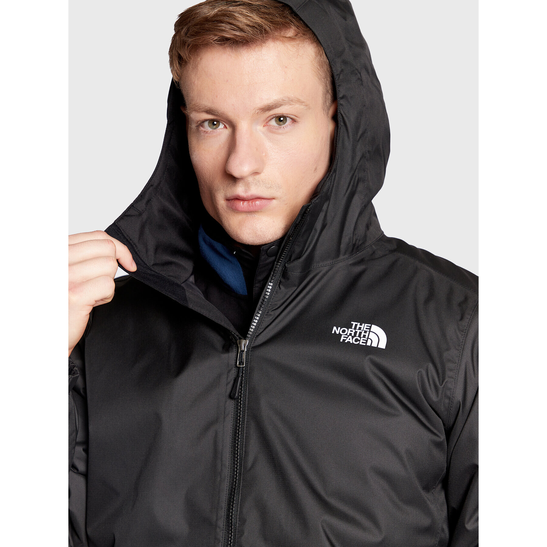 The North Face Зимно яке Quest NF00C302 Черен Regular Fit - Pepit.bg