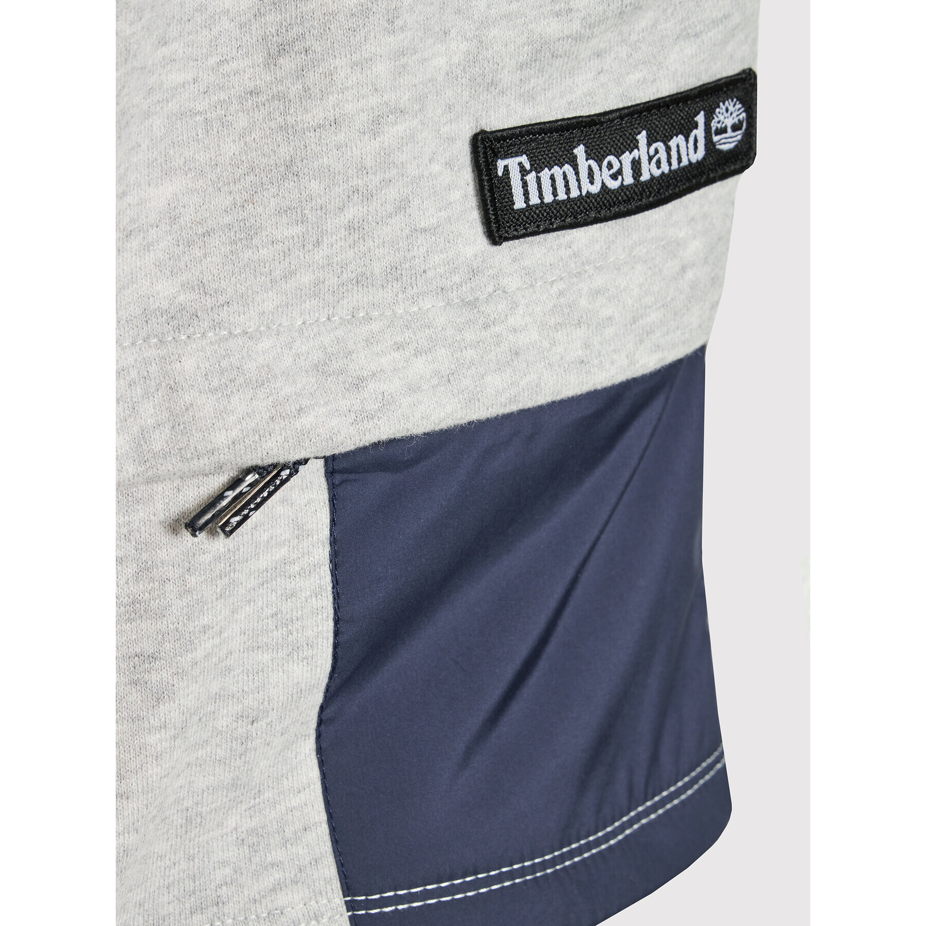 Timberland Спортни шорти T24B70 D Сив Regular Fit - Pepit.bg