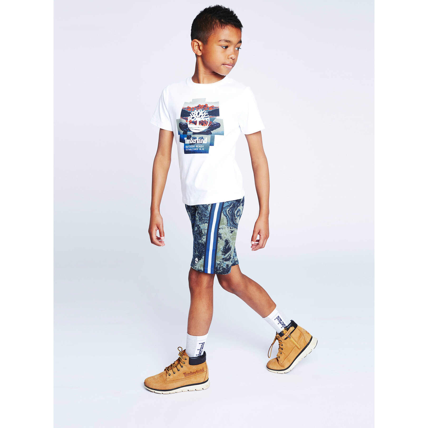 Timberland Спортни шорти T24C17 D Зелен Regular Fit - Pepit.bg