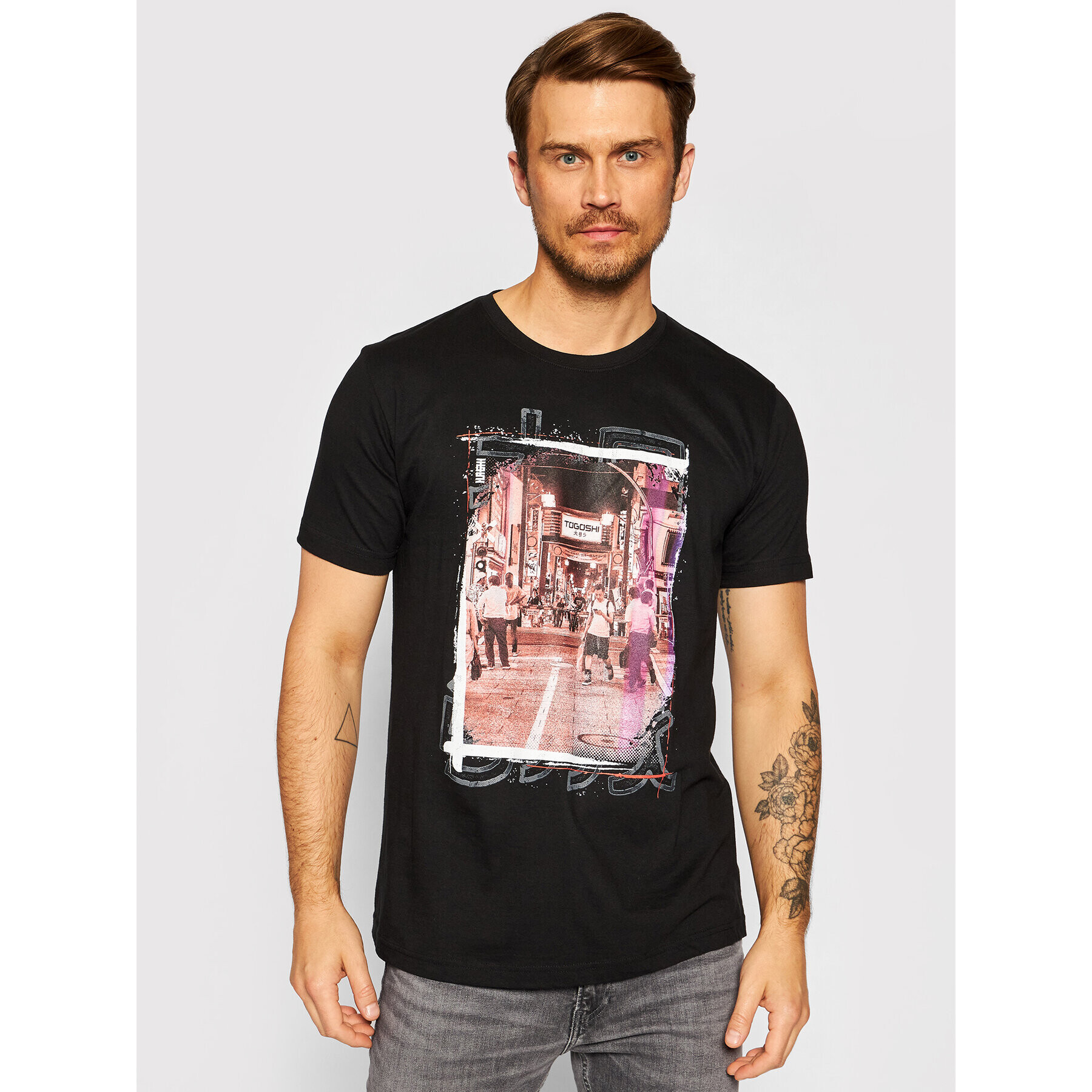 Togoshi Тишърт Station 1 Черен Regular Fit - Pepit.bg