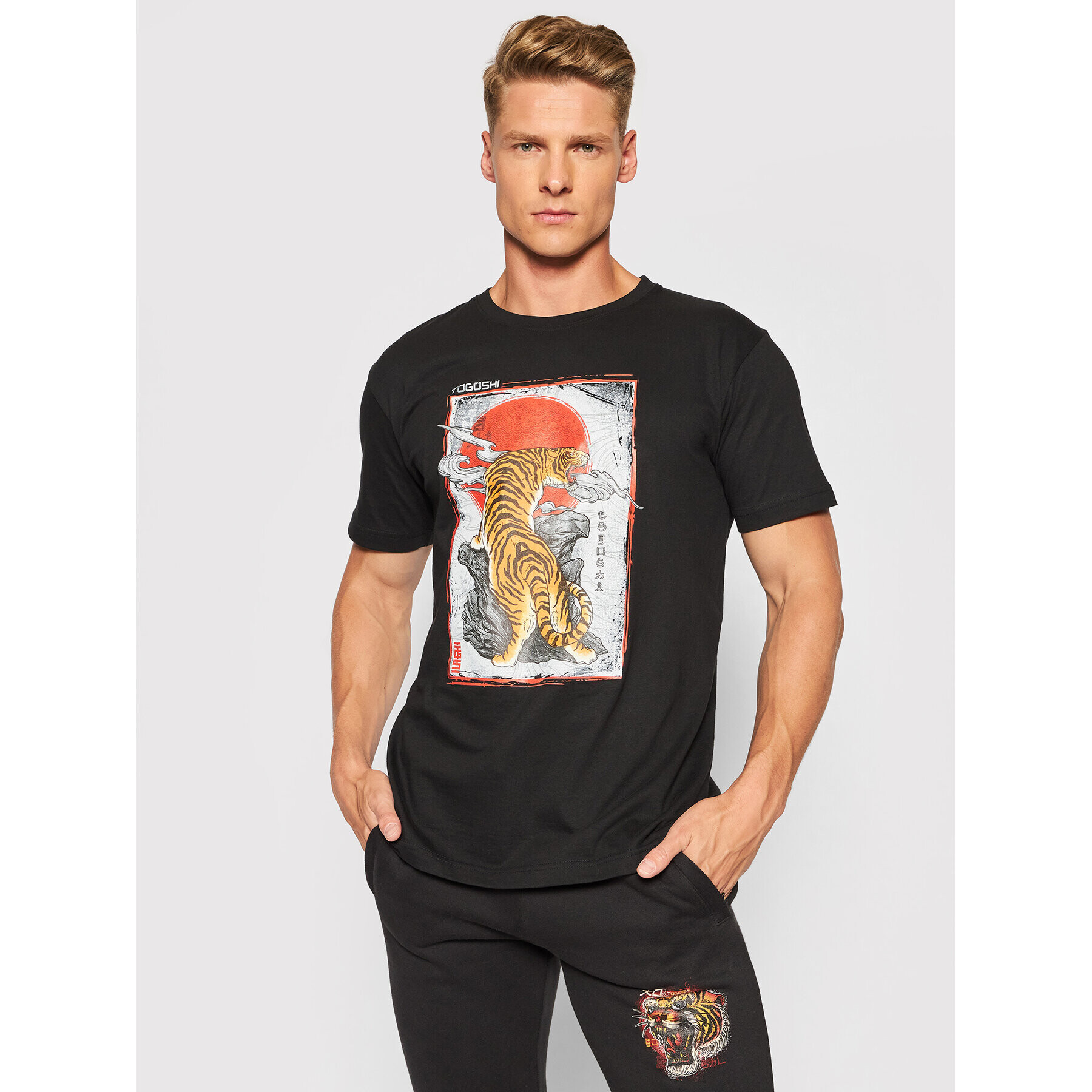 Togoshi Тишърт Tiger Черен Regular Fit - Pepit.bg