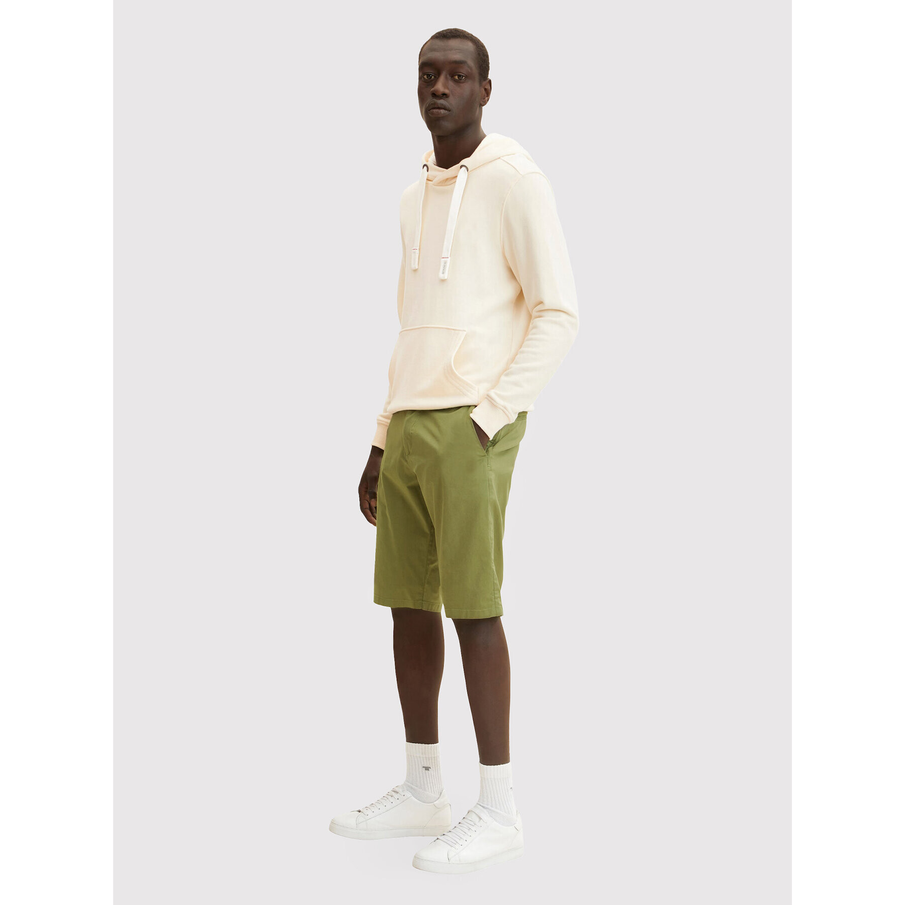 Tom Tailor Шорти от плат 1031444 Зелен Regular Fit - Pepit.bg