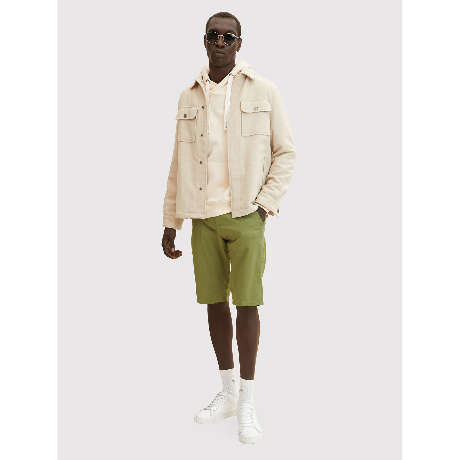 Tom Tailor Шорти от плат 1031444 Зелен Regular Fit - Pepit.bg