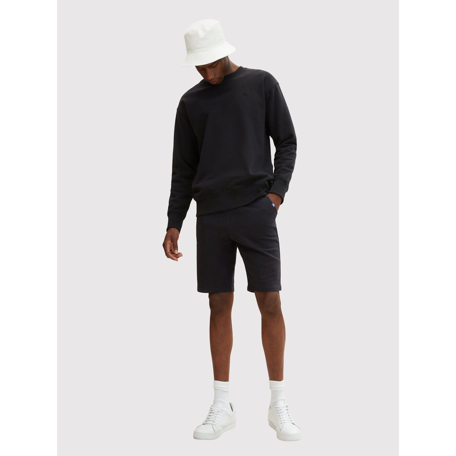 Tom Tailor Спортни шорти 1031625 Черен Regular Fit - Pepit.bg