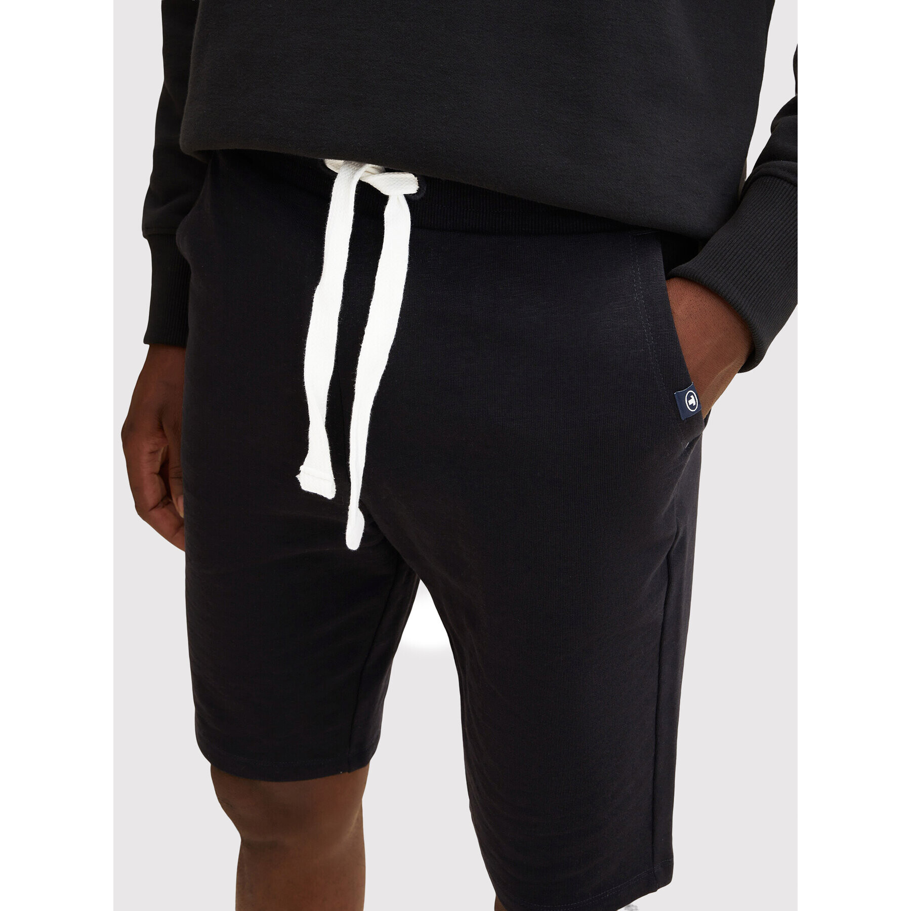 Tom Tailor Спортни шорти 1031625 Черен Regular Fit - Pepit.bg