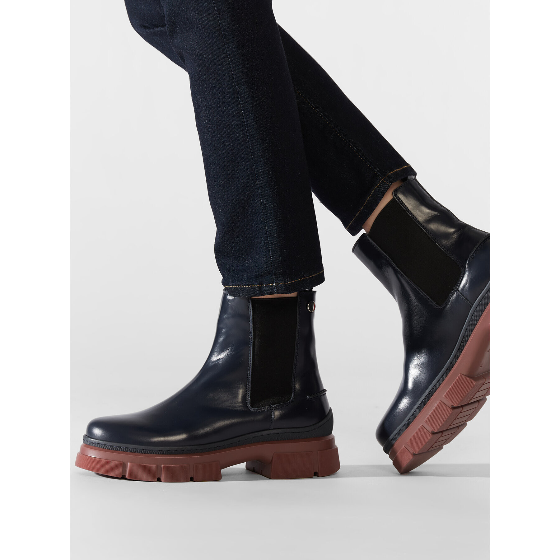 Tommy Hilfiger Боти тип челси Preppy Outdoor Low Boot FW0FW06649 Тъмносин - Pepit.bg