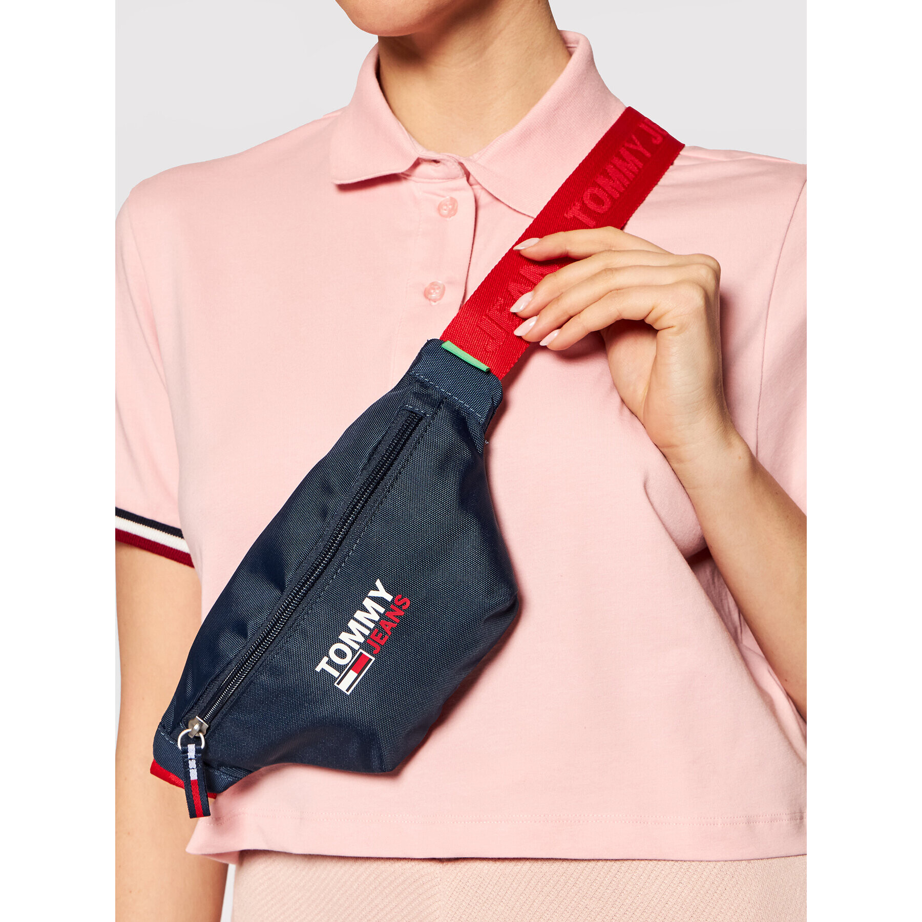 Tommy Hilfiger Чанта за кръст Campus Bumbag AW0AW09711 Тъмносин - Pepit.bg