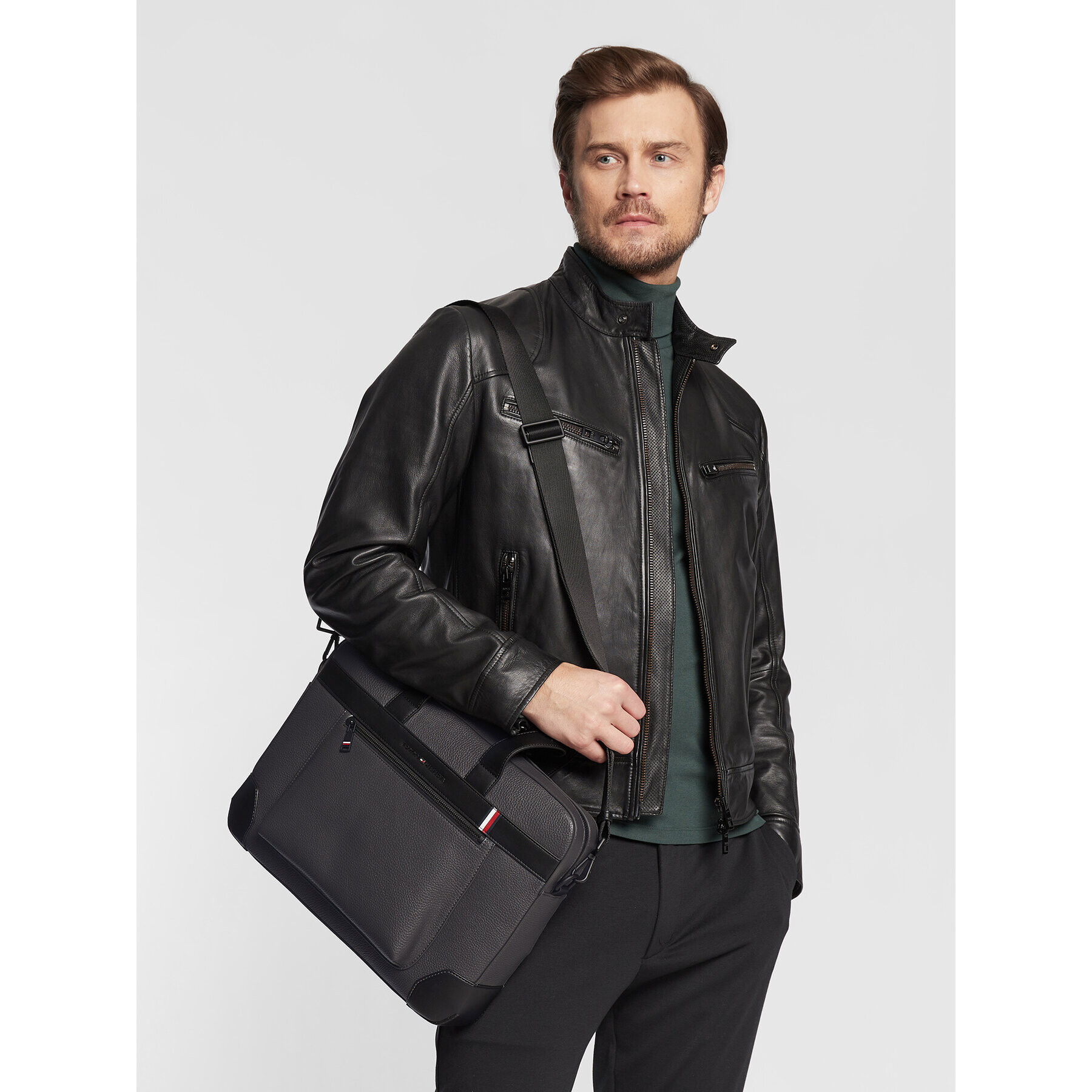 Tommy Hilfiger Чанта за лаптоп Th Central Computer Bag AM0AM10274 Сив - Pepit.bg