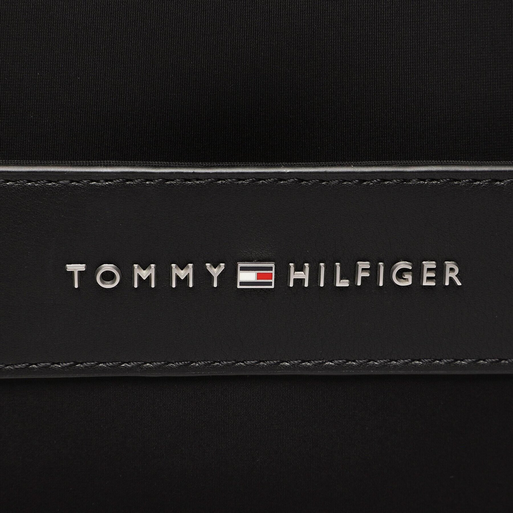 Tommy Hilfiger Чанта за лаптоп Th Urban Nylon Computer Bag AM0AM10567 Черен - Pepit.bg